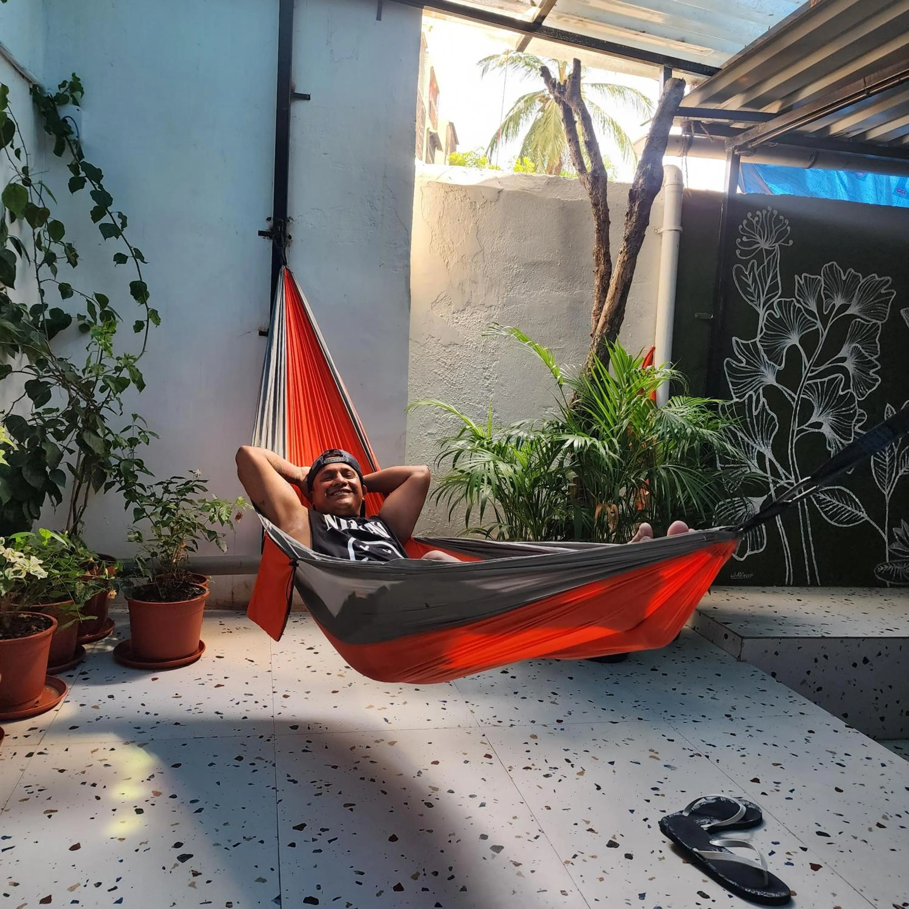 Patio in Hammock Hostels - Bandra