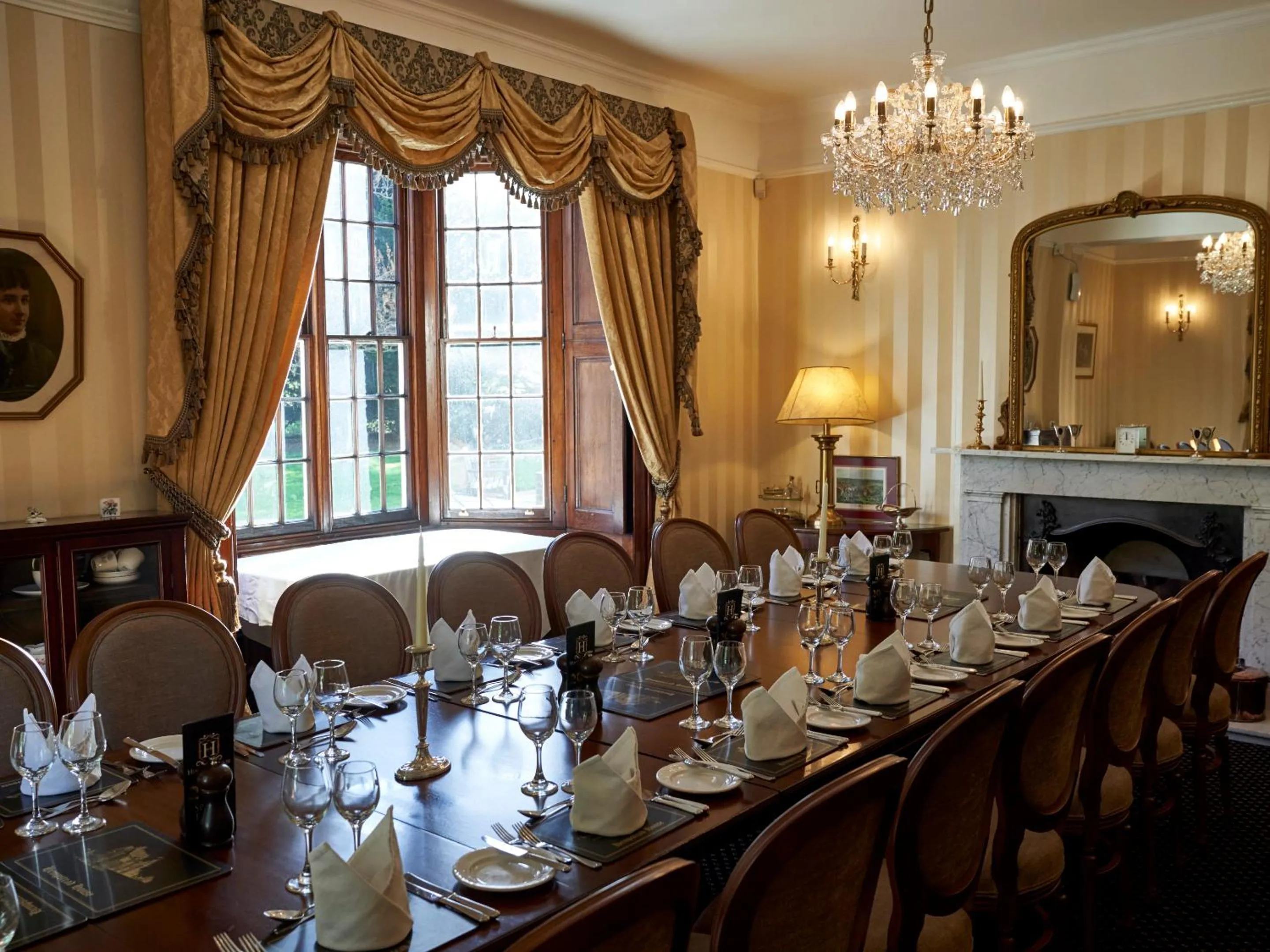 Restaurant/places to eat in Hempstead House Hotel & Restaurant