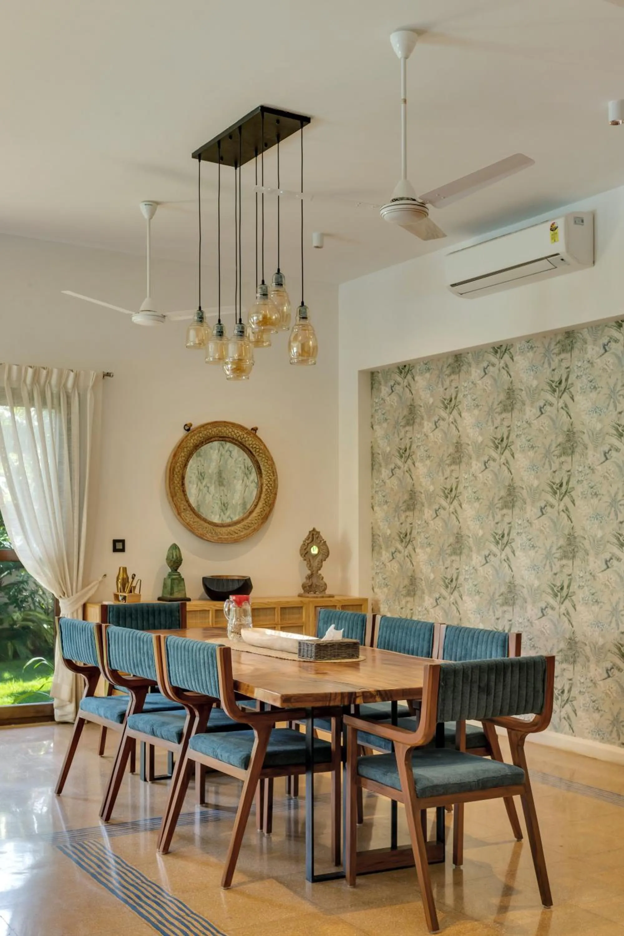 Dining area in HIREAVILLA Villa Inaari - 5BHK with Private Pool in Anjuna