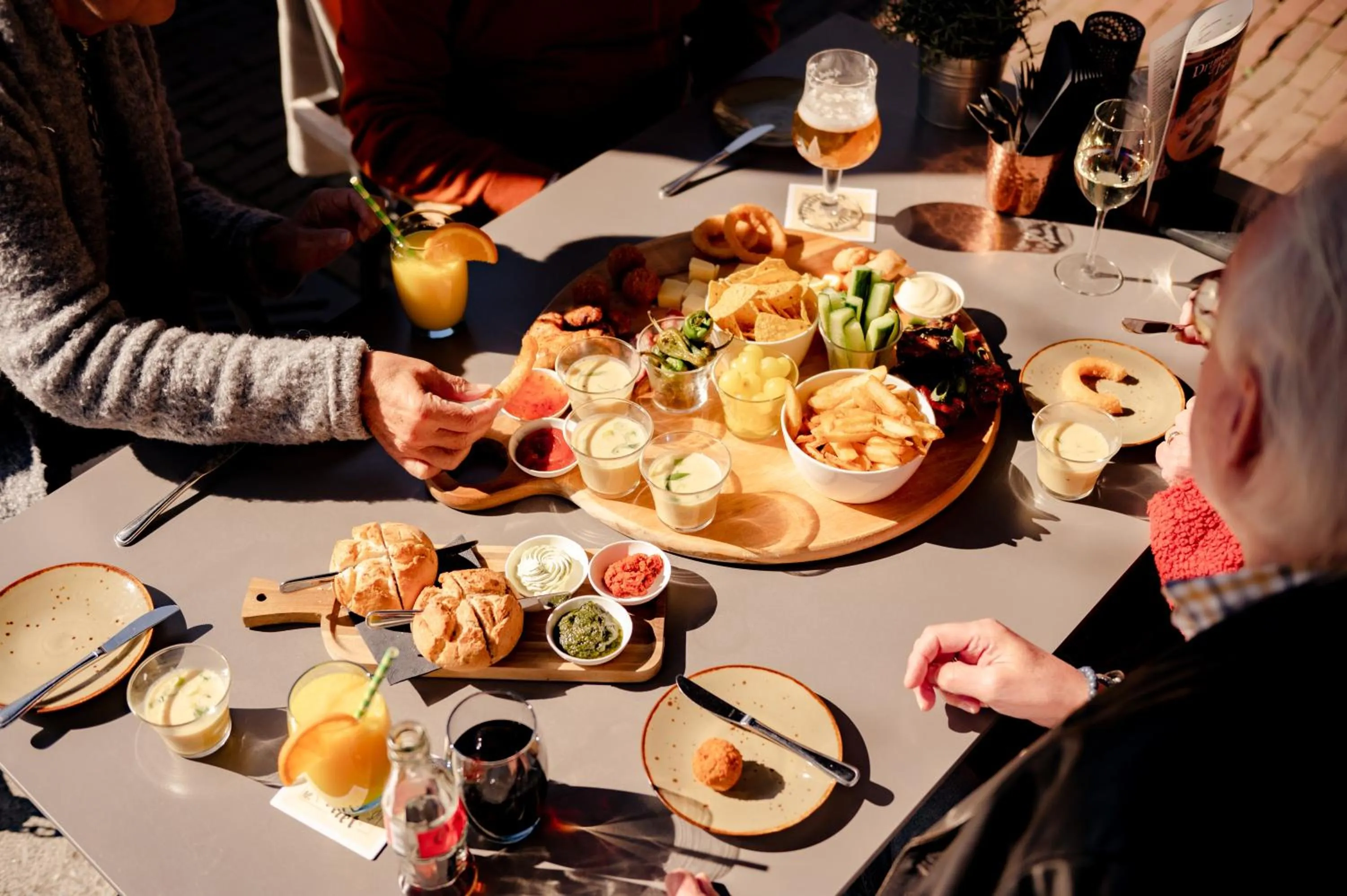 Restaurant/places to eat in City Hotel de Jonge