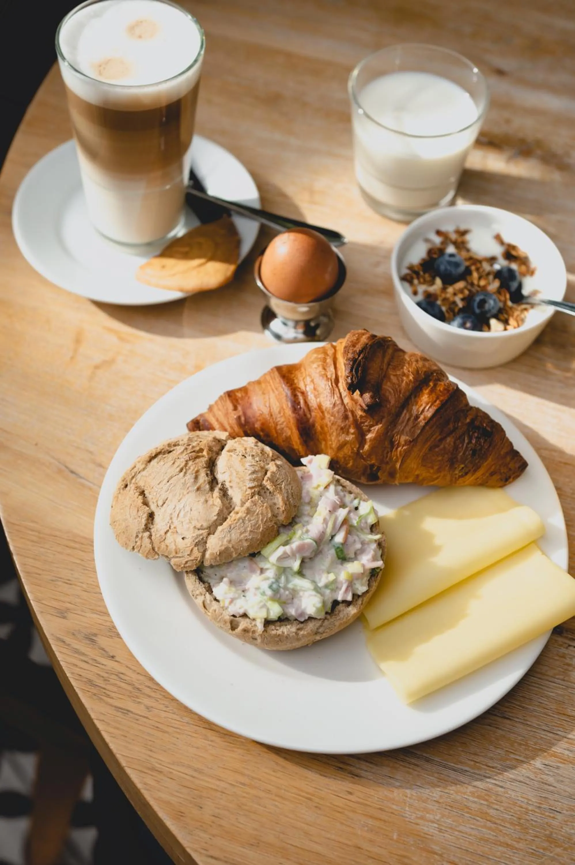 Restaurant/places to eat in City Hotel de Jonge