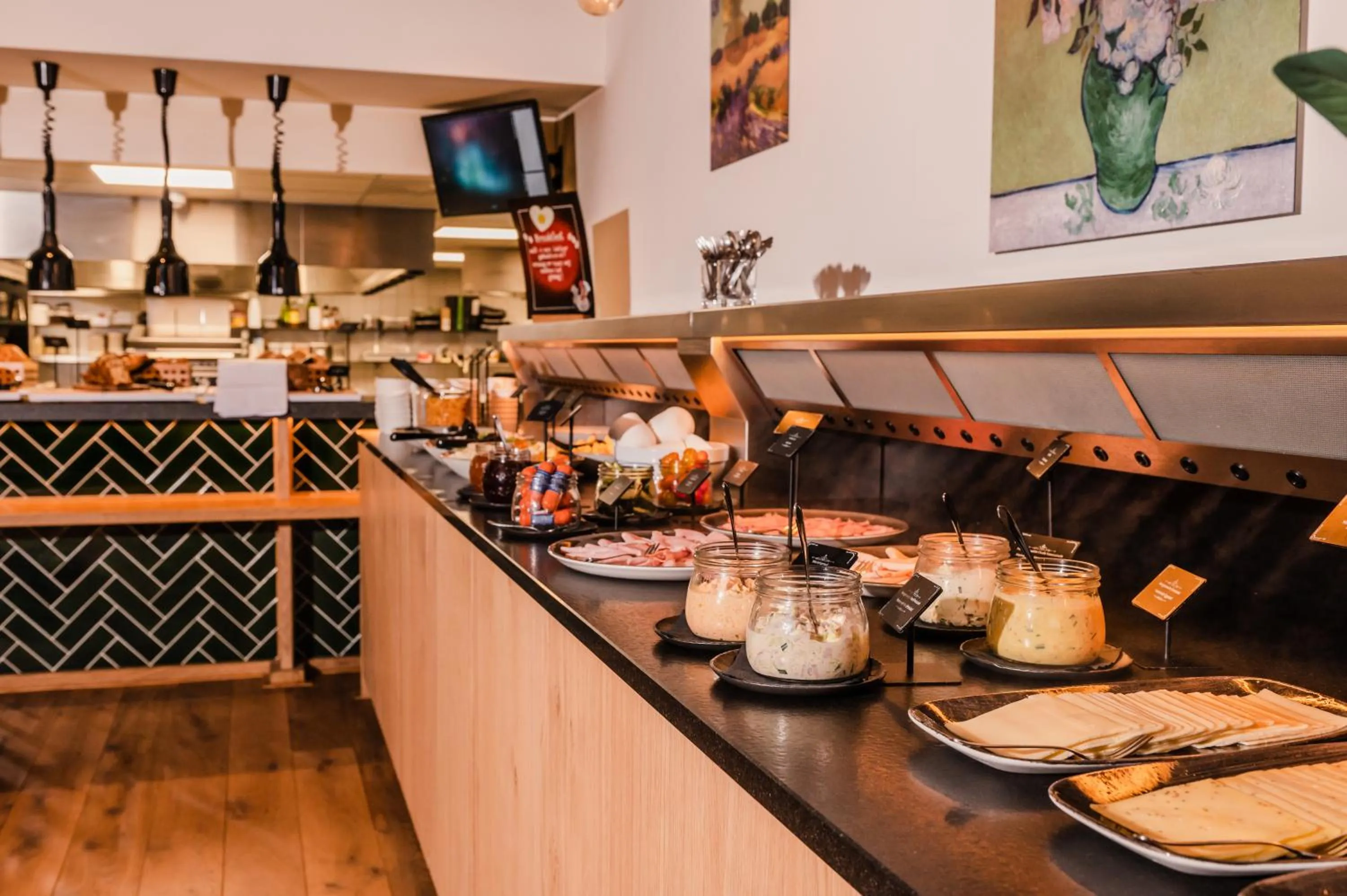 Restaurant/places to eat in City Hotel de Jonge