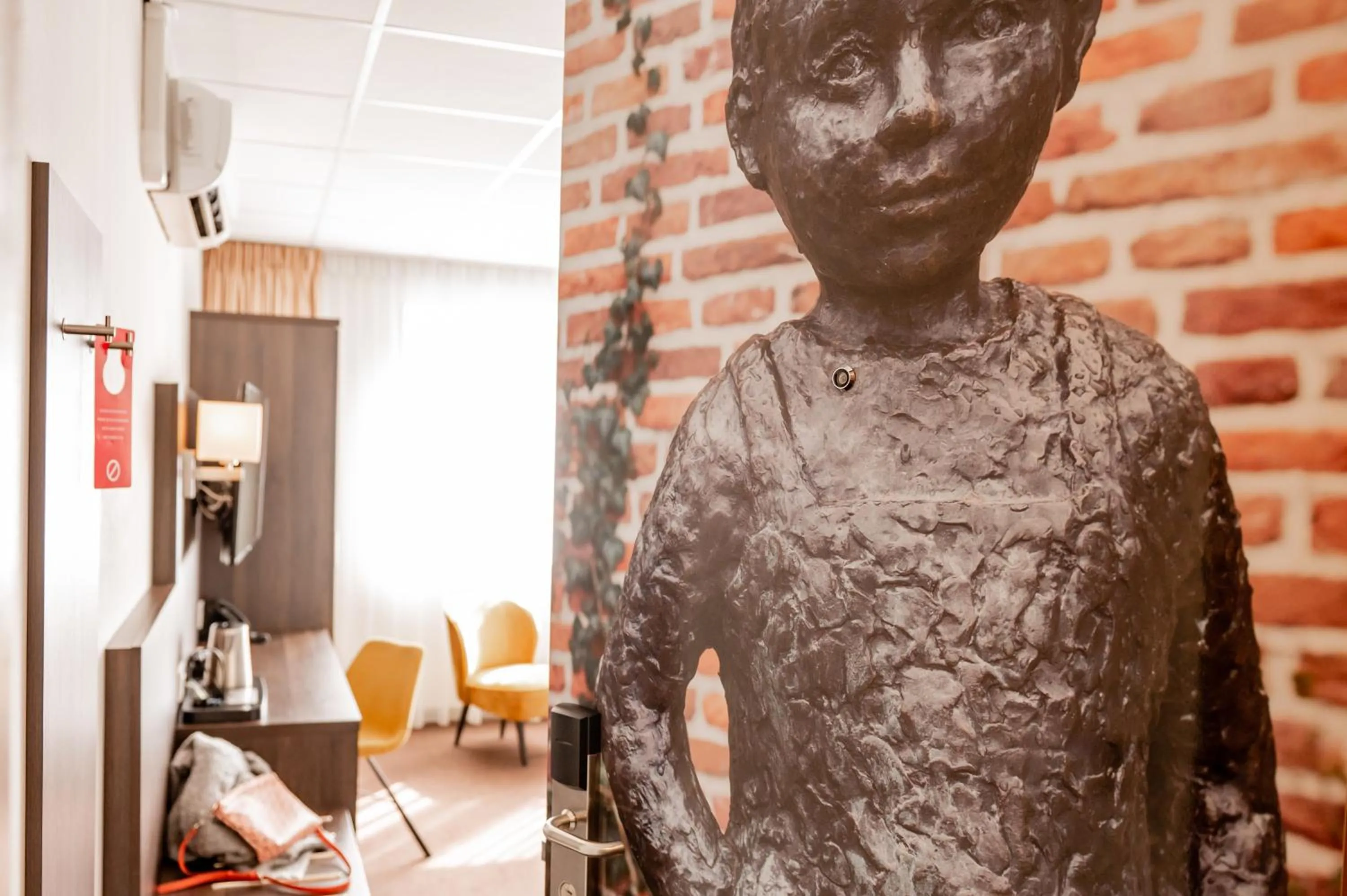 Decorative detail in City Hotel de Jonge