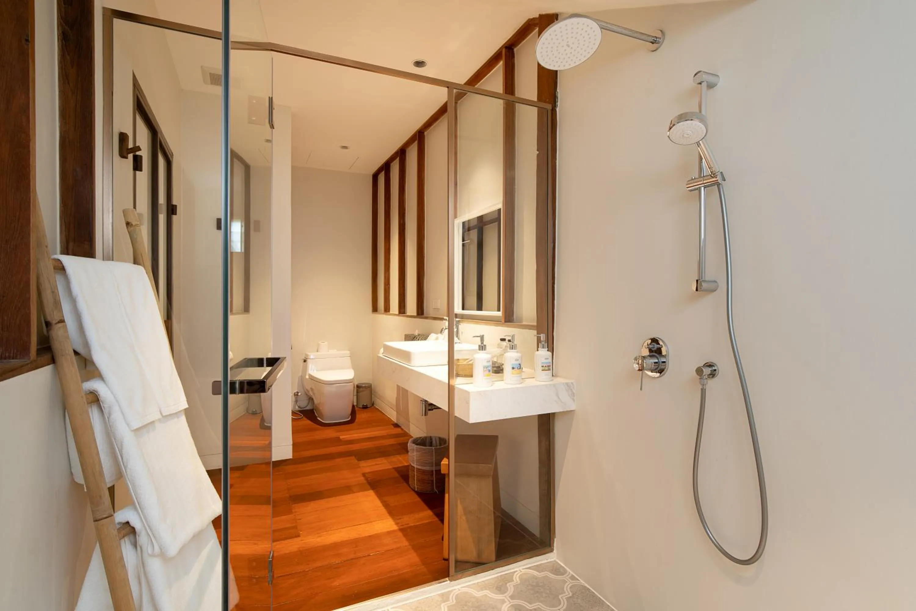Bathroom in Syama Residence and Café