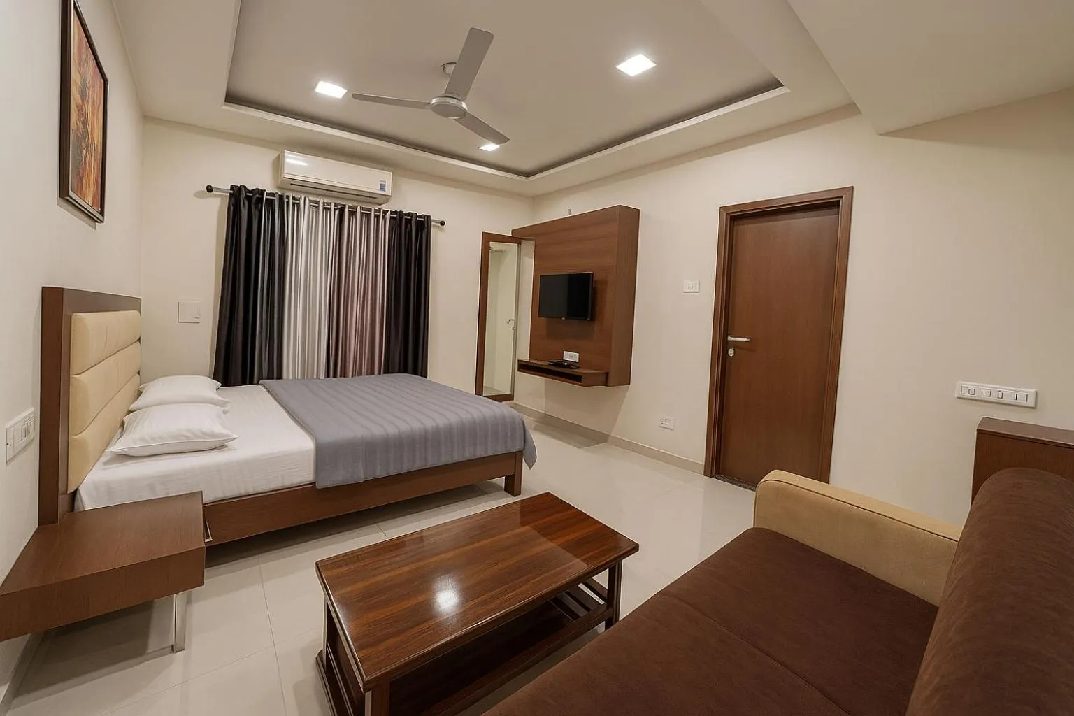 Bedroom, Bed in StayGuru Park View Residency