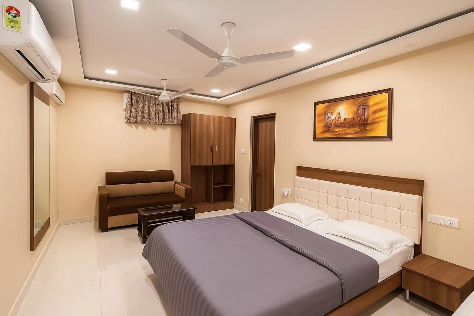 Bedroom, Bed in StayGuru Park View Residency