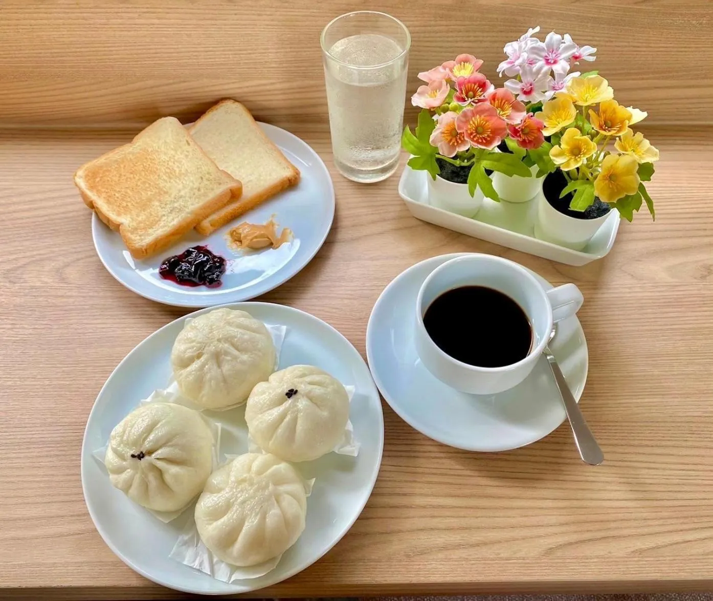 Food and drinks in Calamint Residence Hotel ( คาลามิ้นท์)