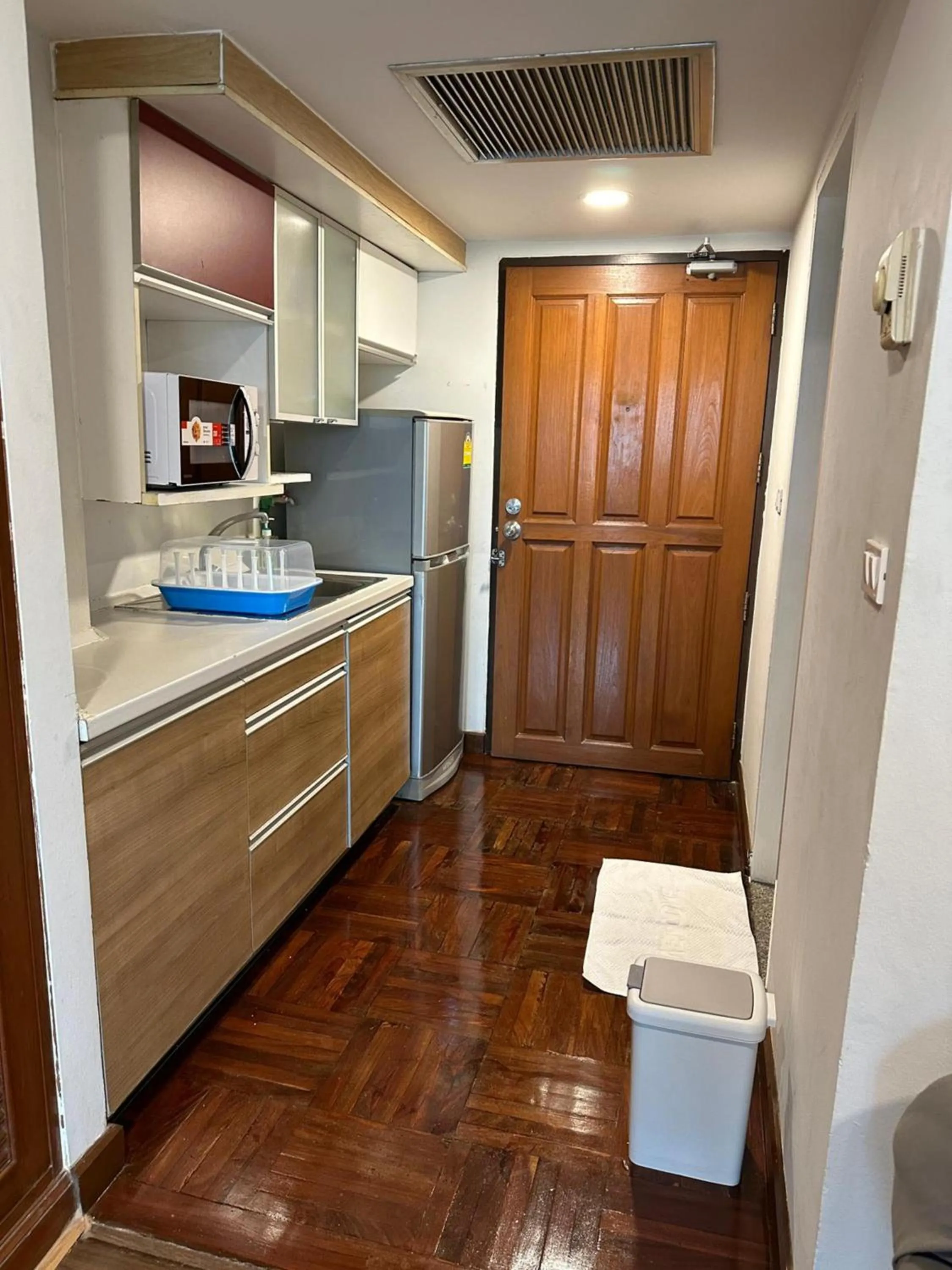 minibar in Omni Tower Sukhumvit Soi 4 Direct Rooms
