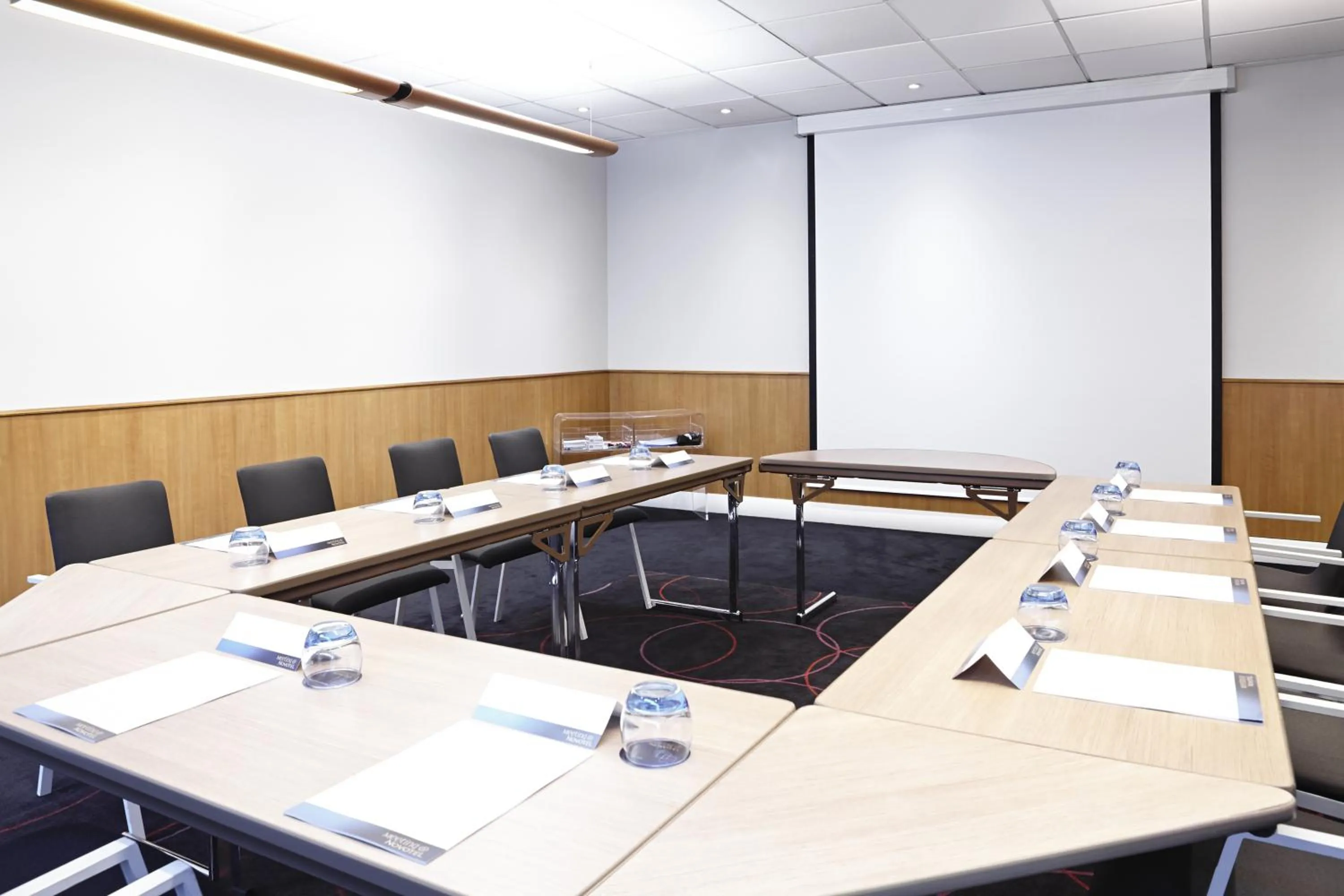 Business facilities in Novotel London Heathrow Airport M4 Jct. 4