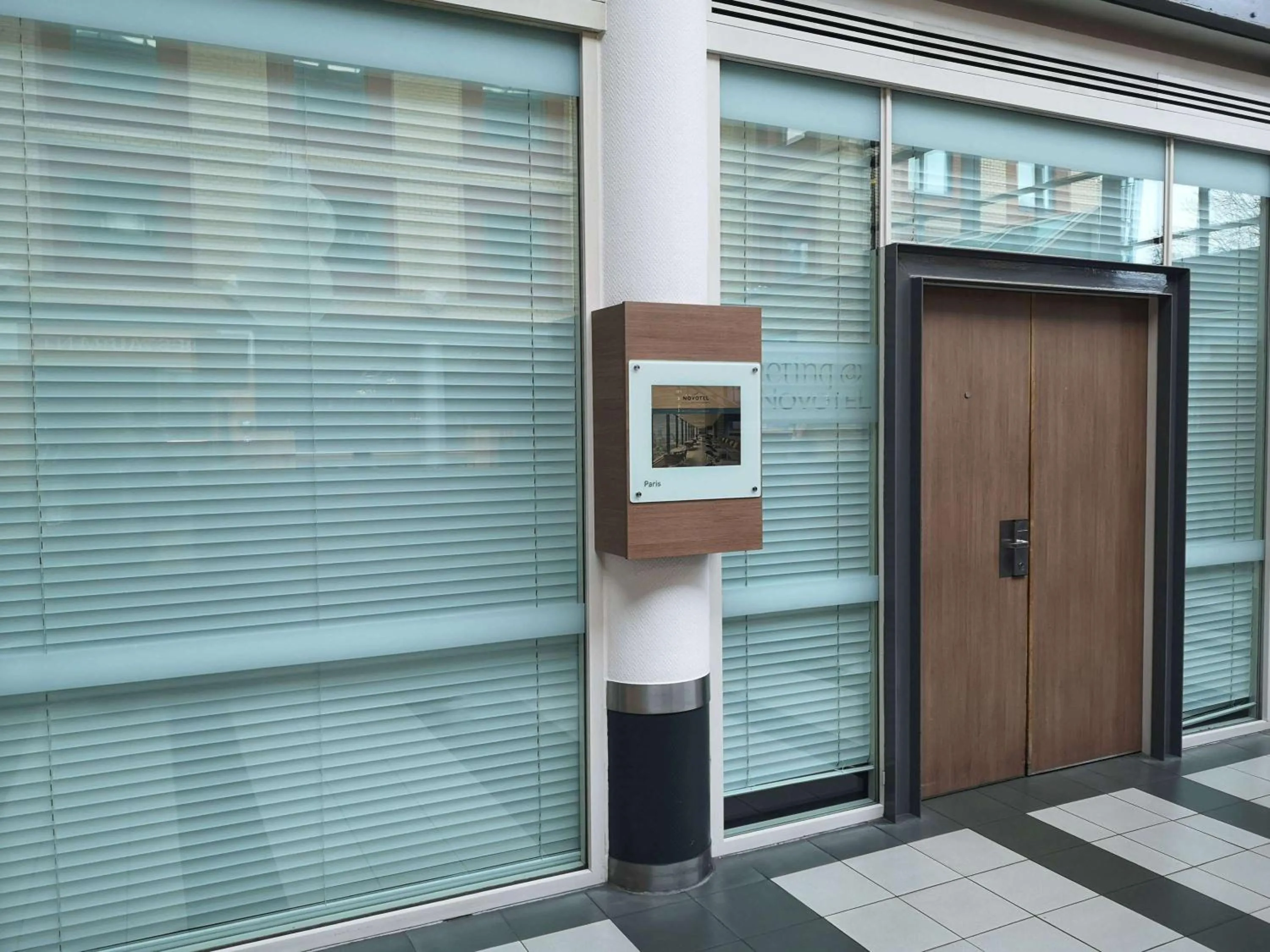 Meeting/conference room in Novotel London Heathrow Airport M4 Jct. 4