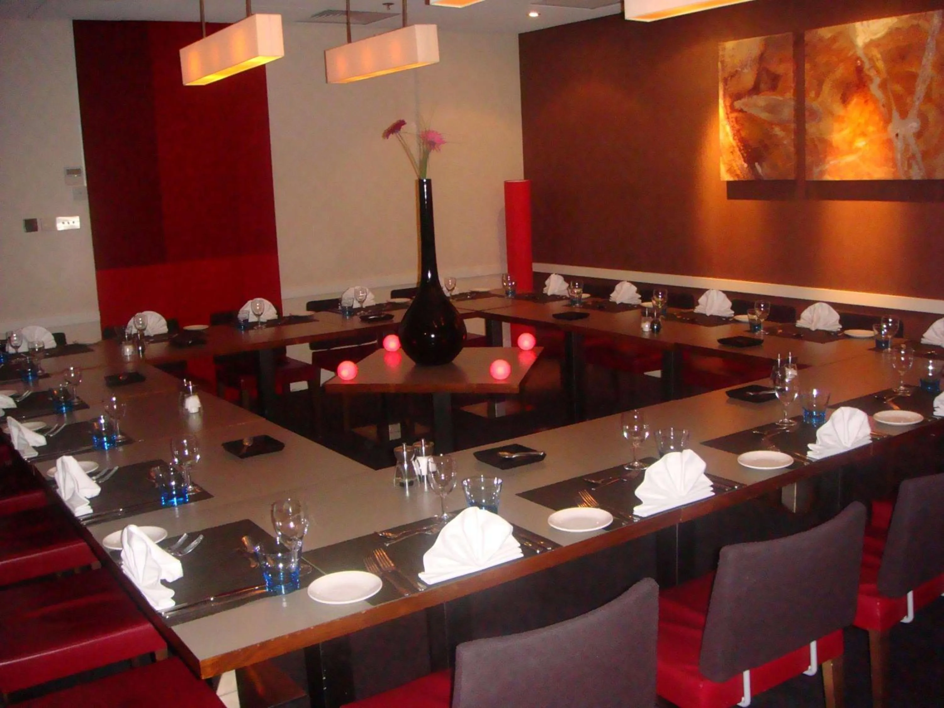 Meeting/conference room in Novotel London Heathrow Airport M4 Jct. 4