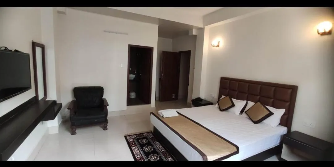 The Sinol Retreat.