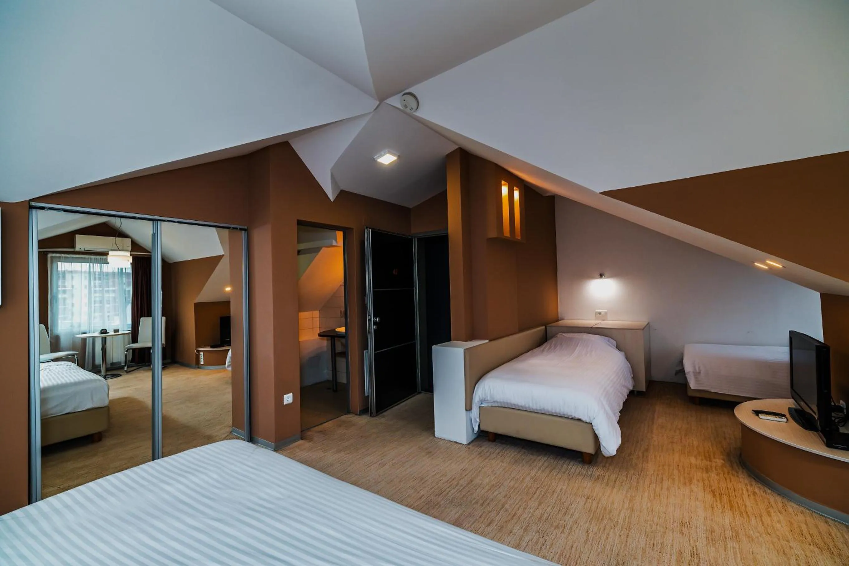 Bed in Sienna Residence