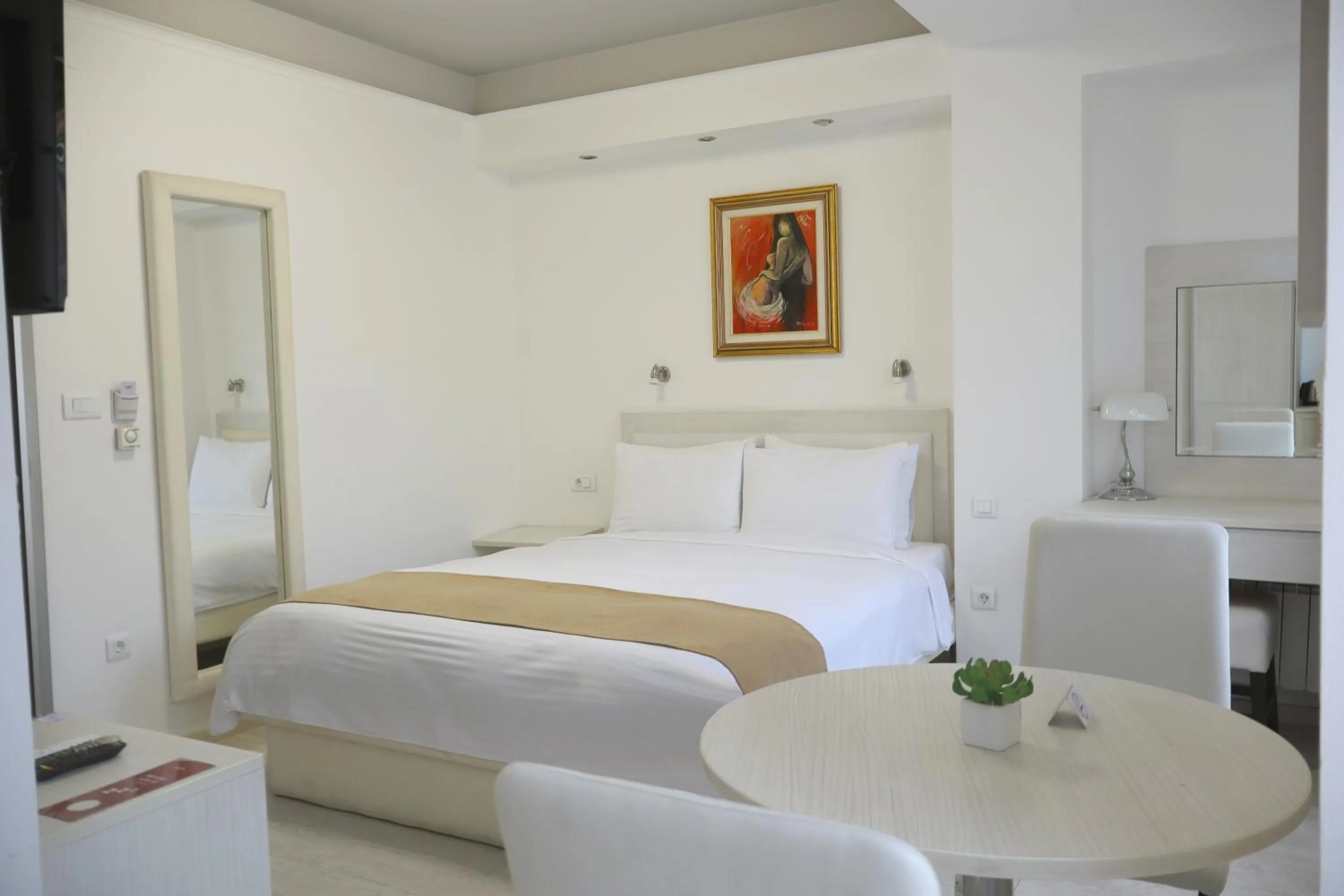 Bed in Sienna Residence