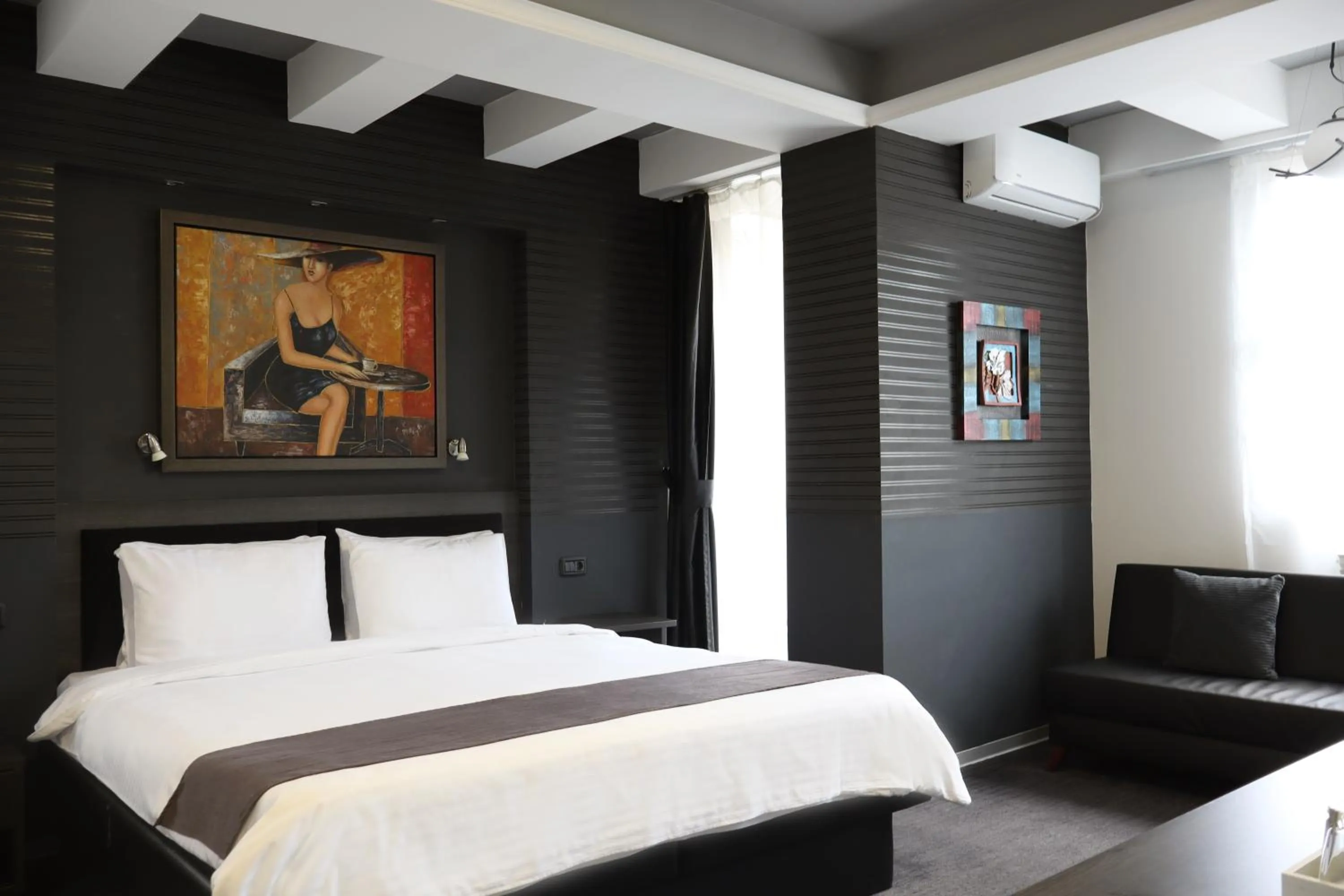 Bed in Sienna Residence