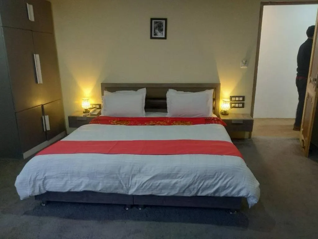 Deluxe Room - single occupancy in White House Leh