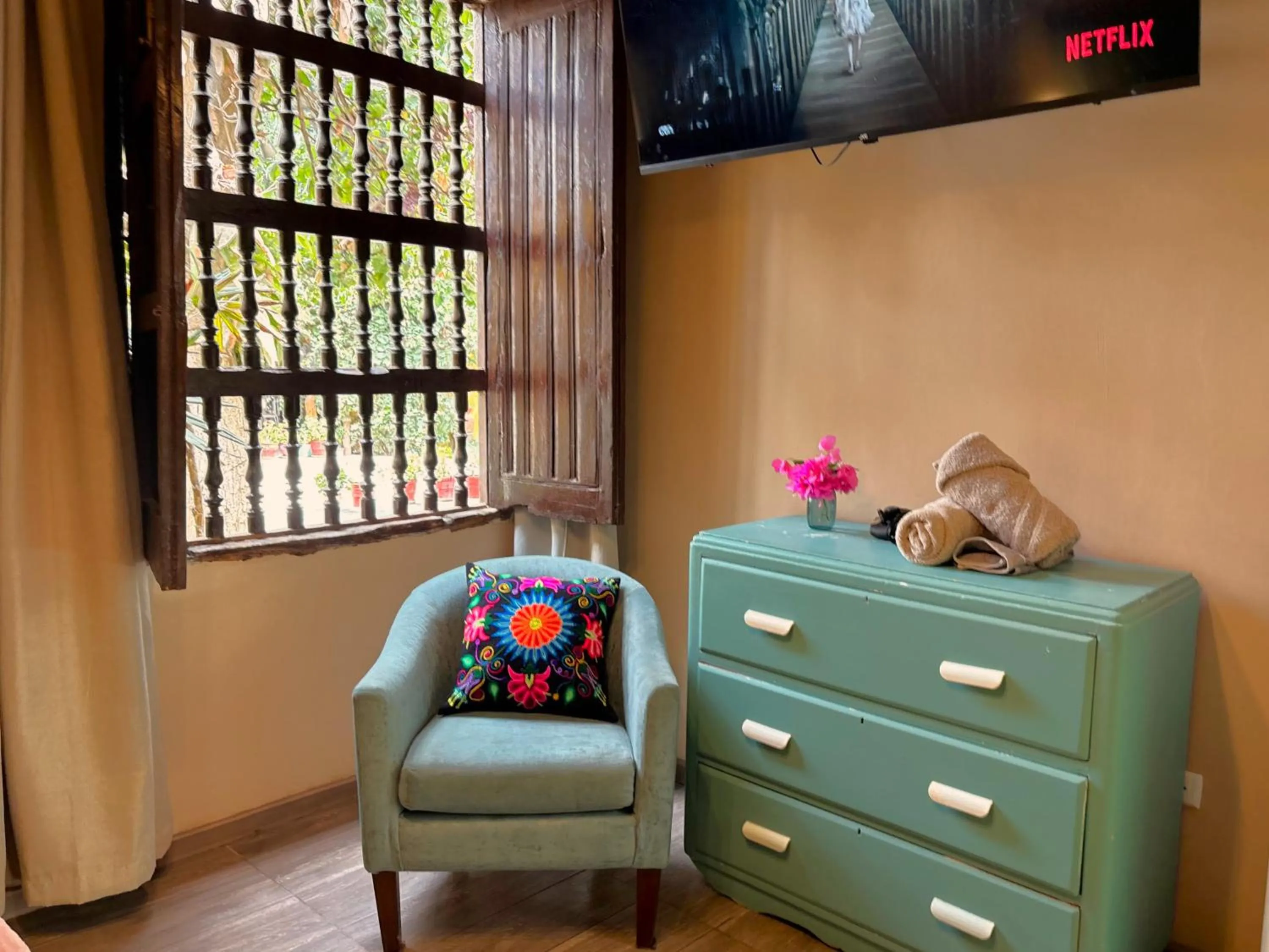 TV and multimedia in Serenity Lodge