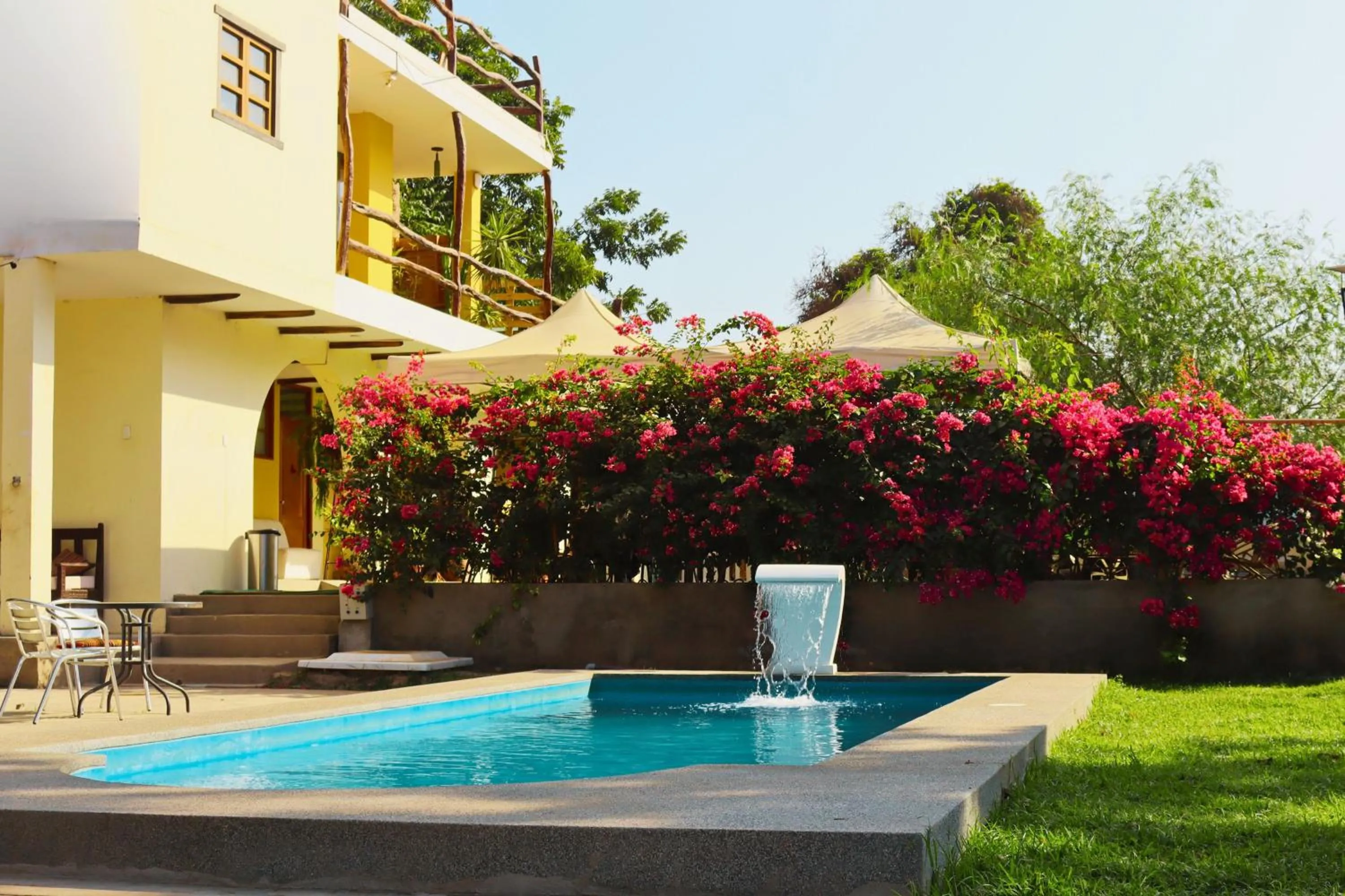 Swimming pool in Serenity Lodge