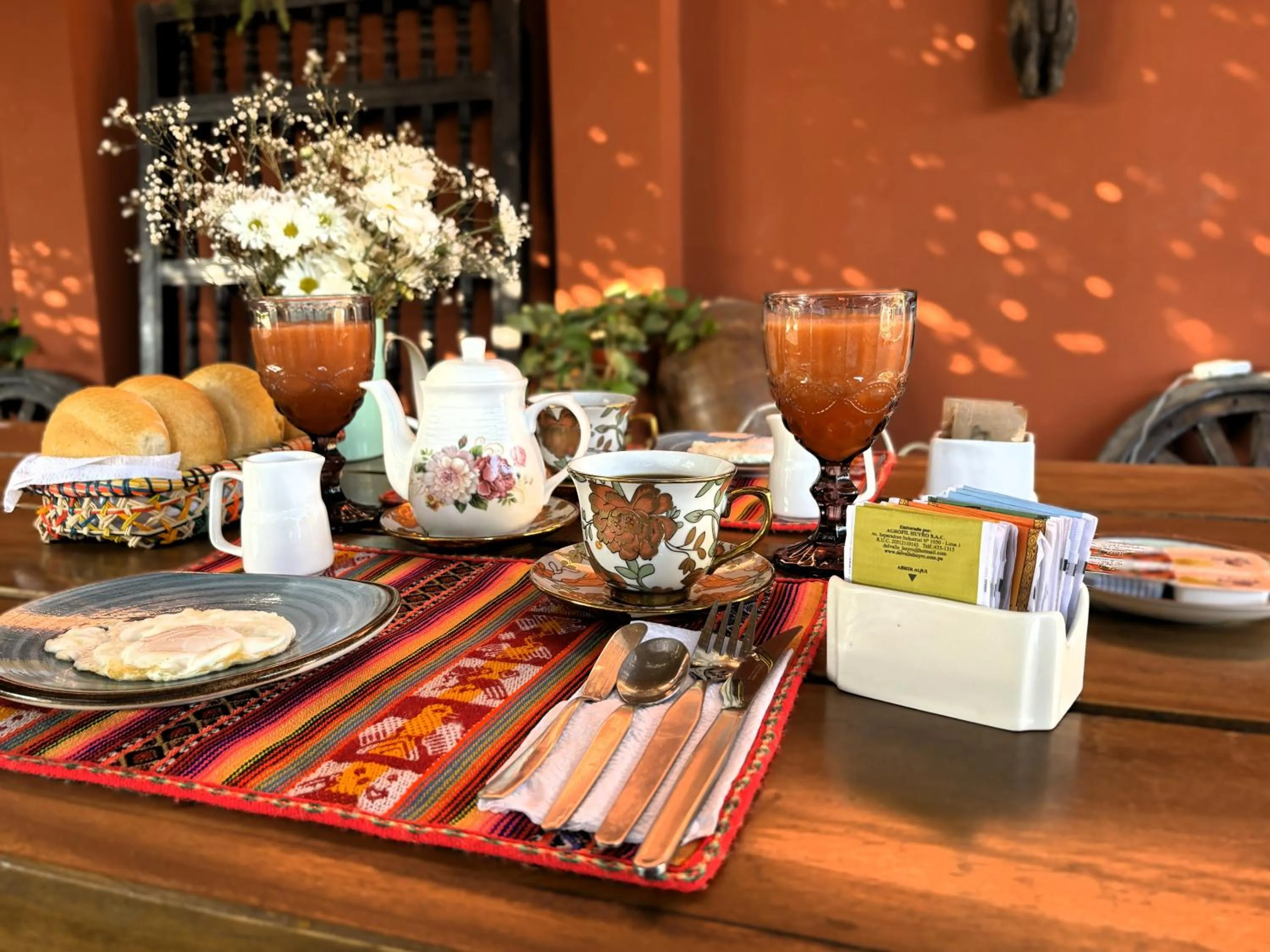 Breakfast in Serenity Lodge