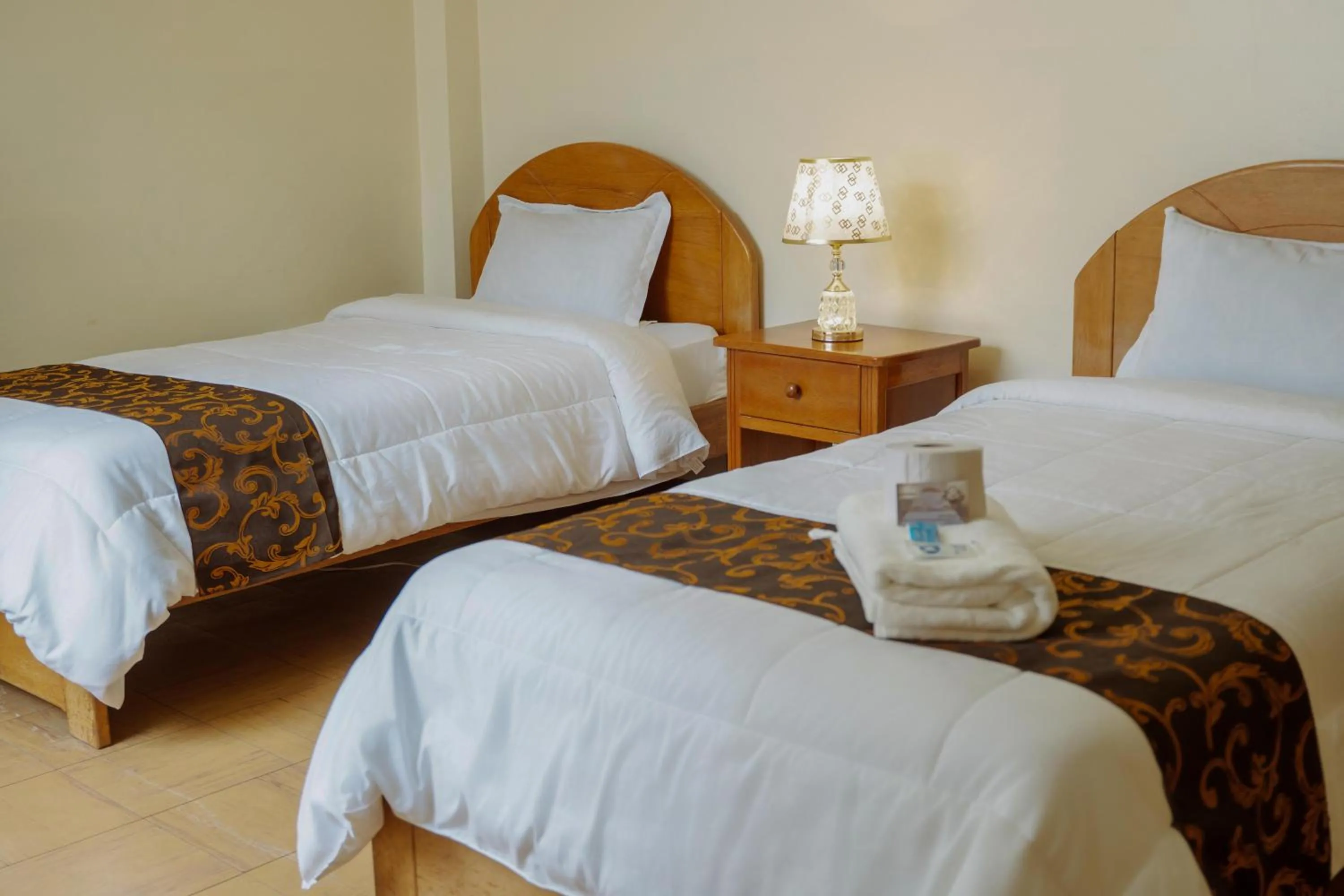 towels, Bed in Hotel Casa Shami