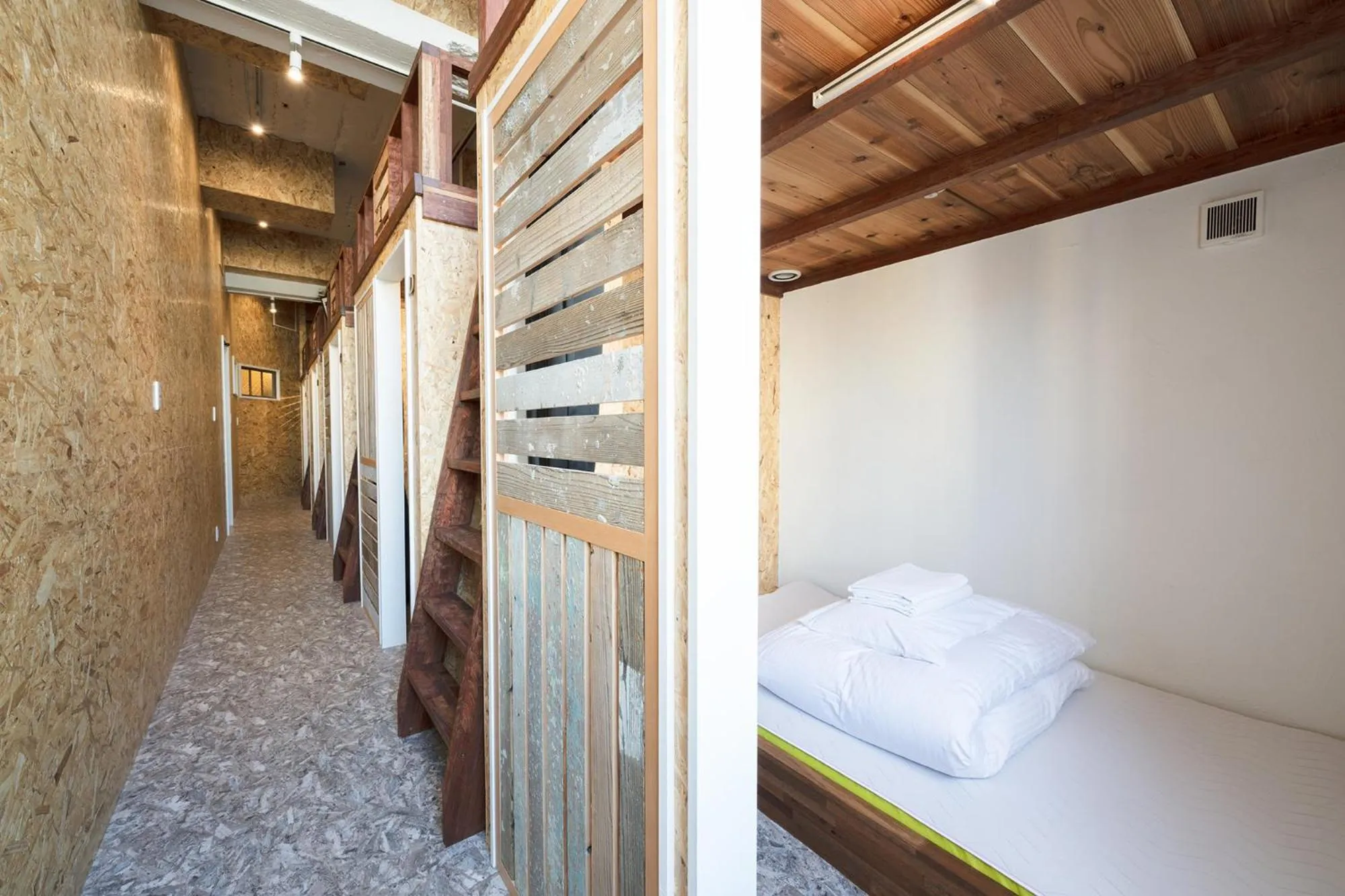 Bed in Kotori Coworking & Hostel Kotohira