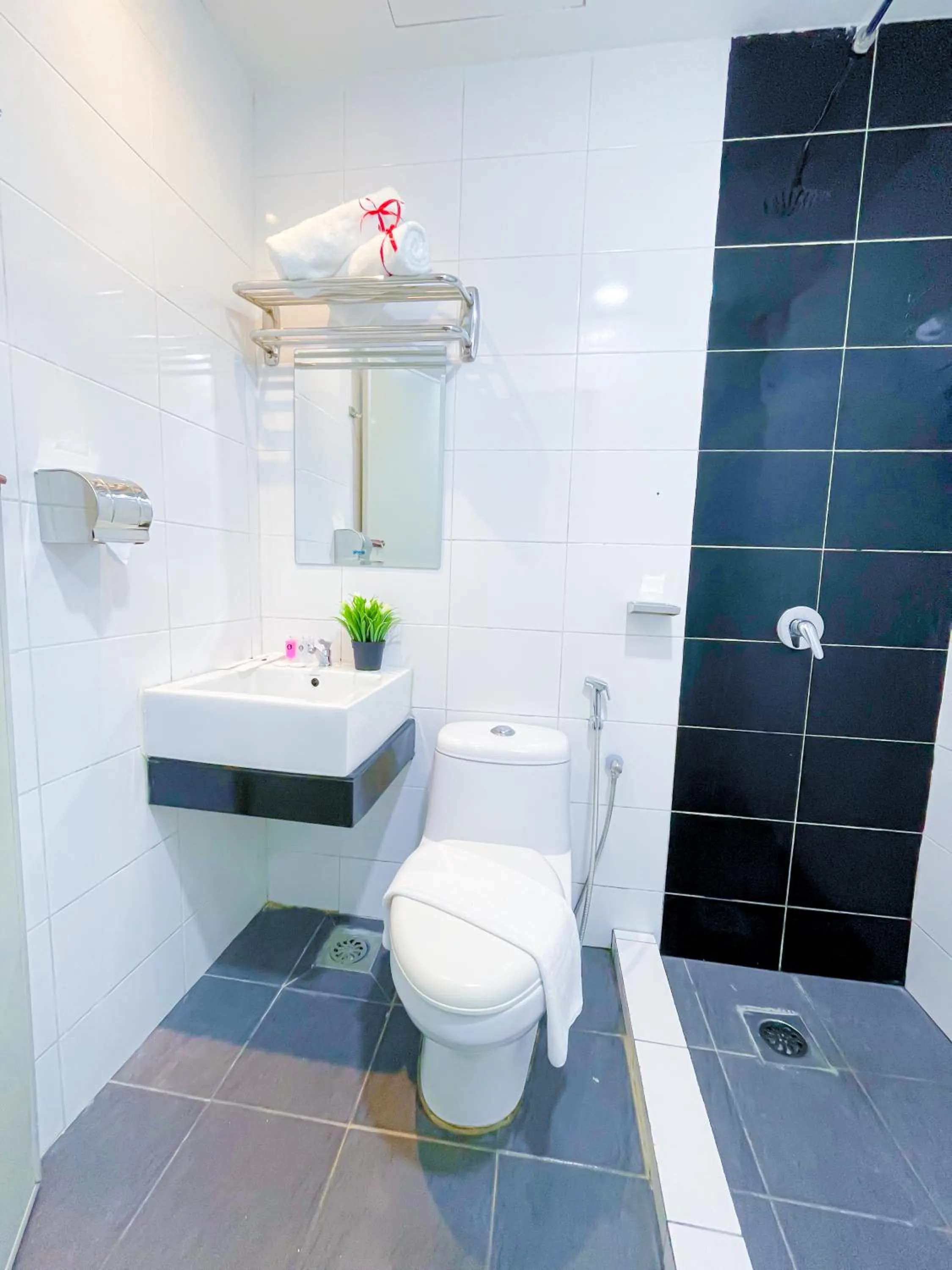 Shower in StarQ Hotel Kuala Lumpur