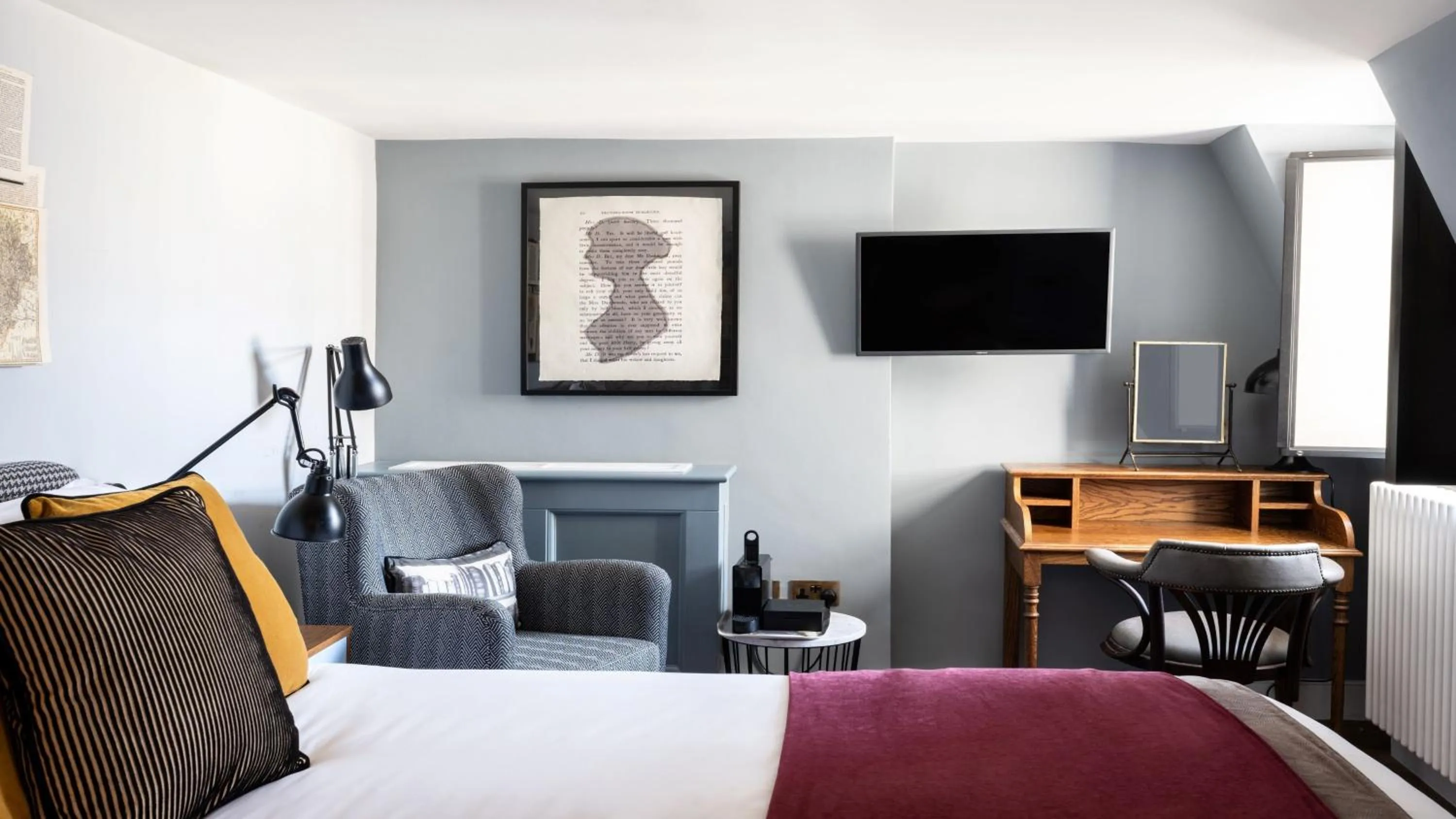 Photo of the whole room, Bed in Hotel Indigo - Bath by IHG