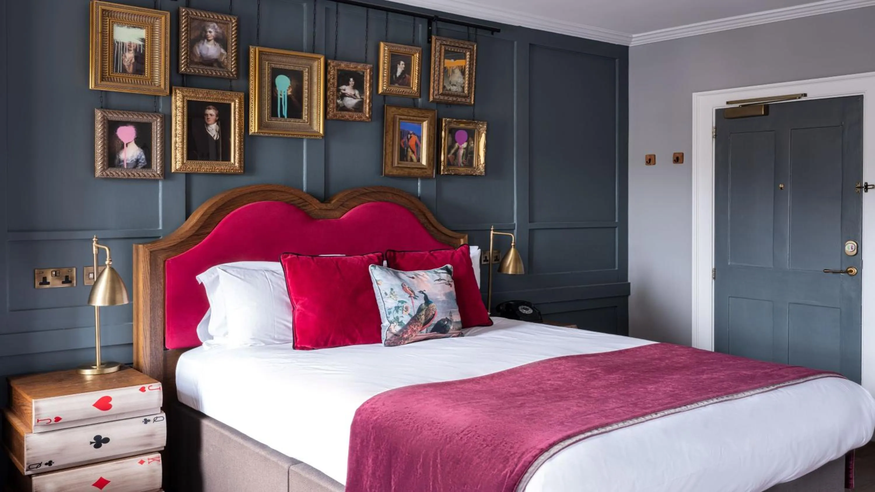 Photo of the whole room, Bed in Hotel Indigo - Bath by IHG