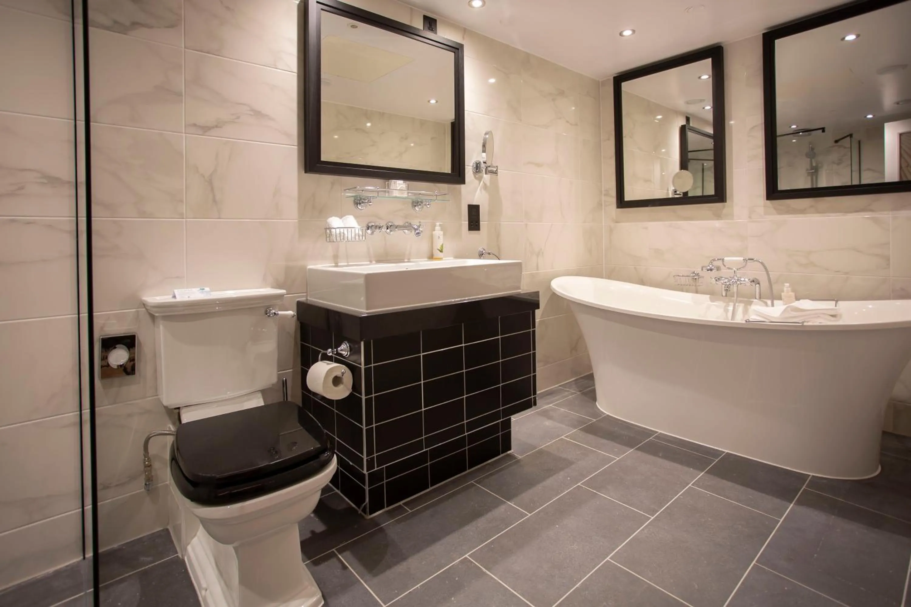 Bedroom in Hotel Indigo - Bath by IHG