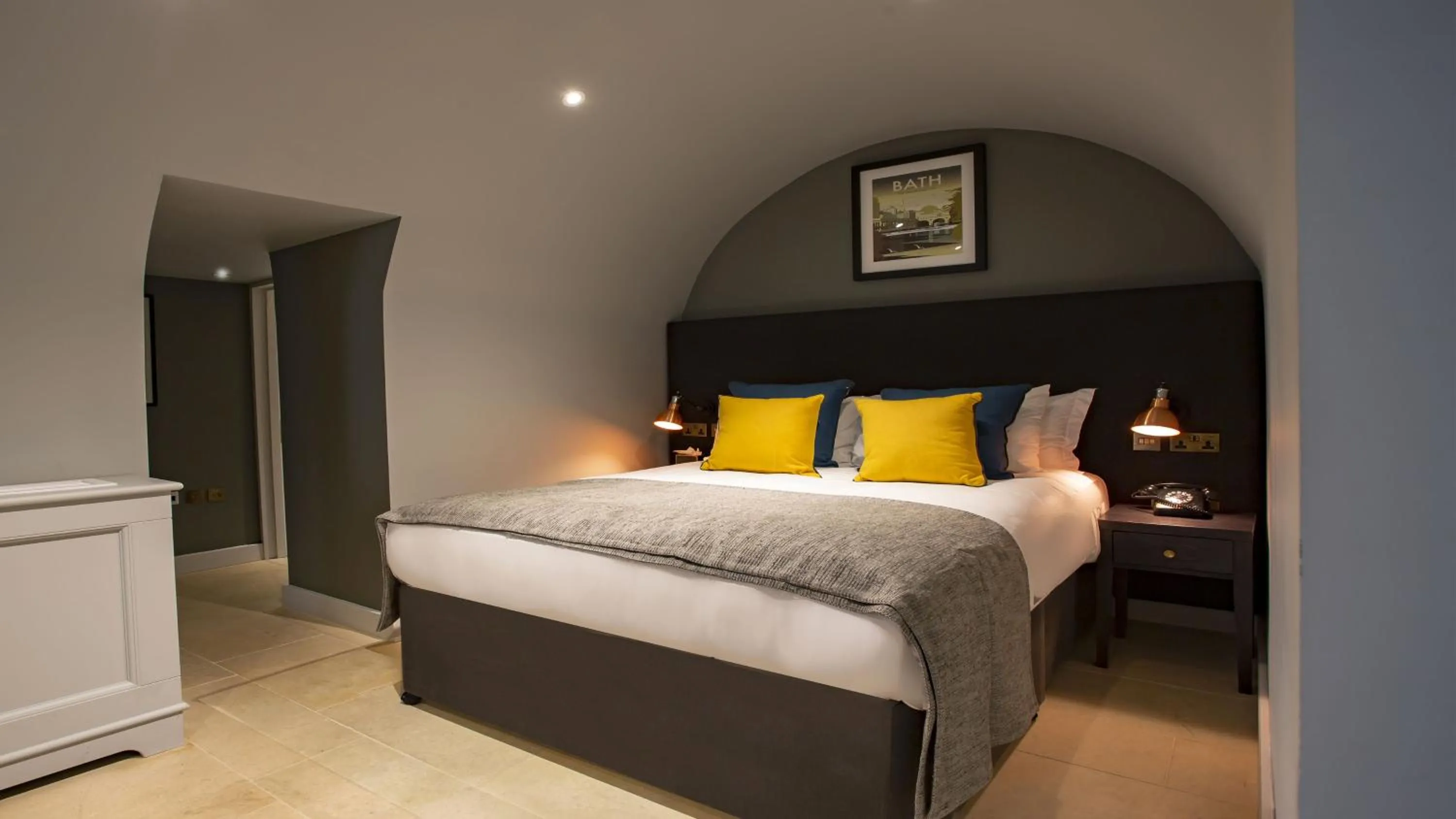 Photo of the whole room, Bed in Hotel Indigo - Bath by IHG