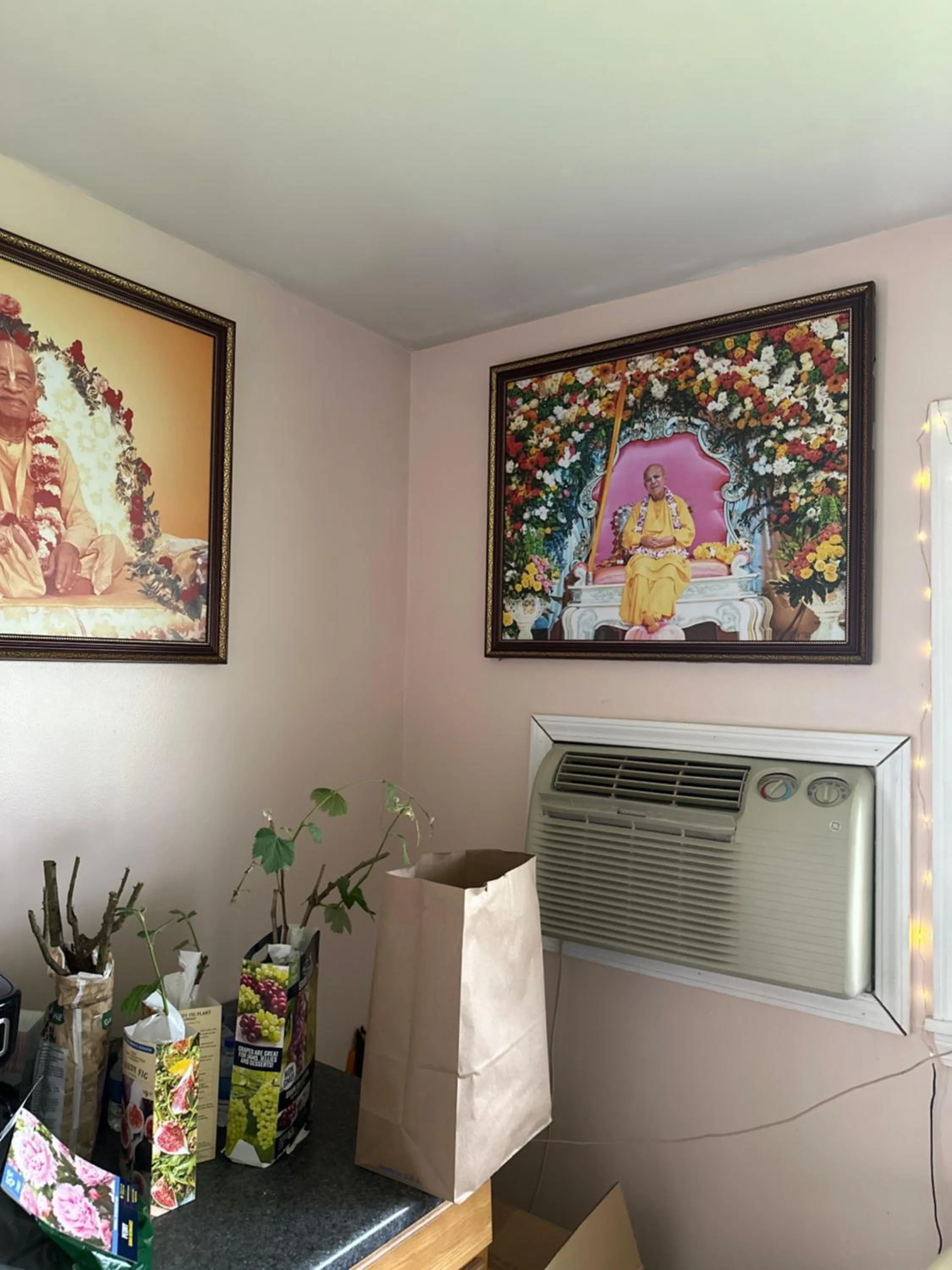 Lobby or reception in Economy Inn