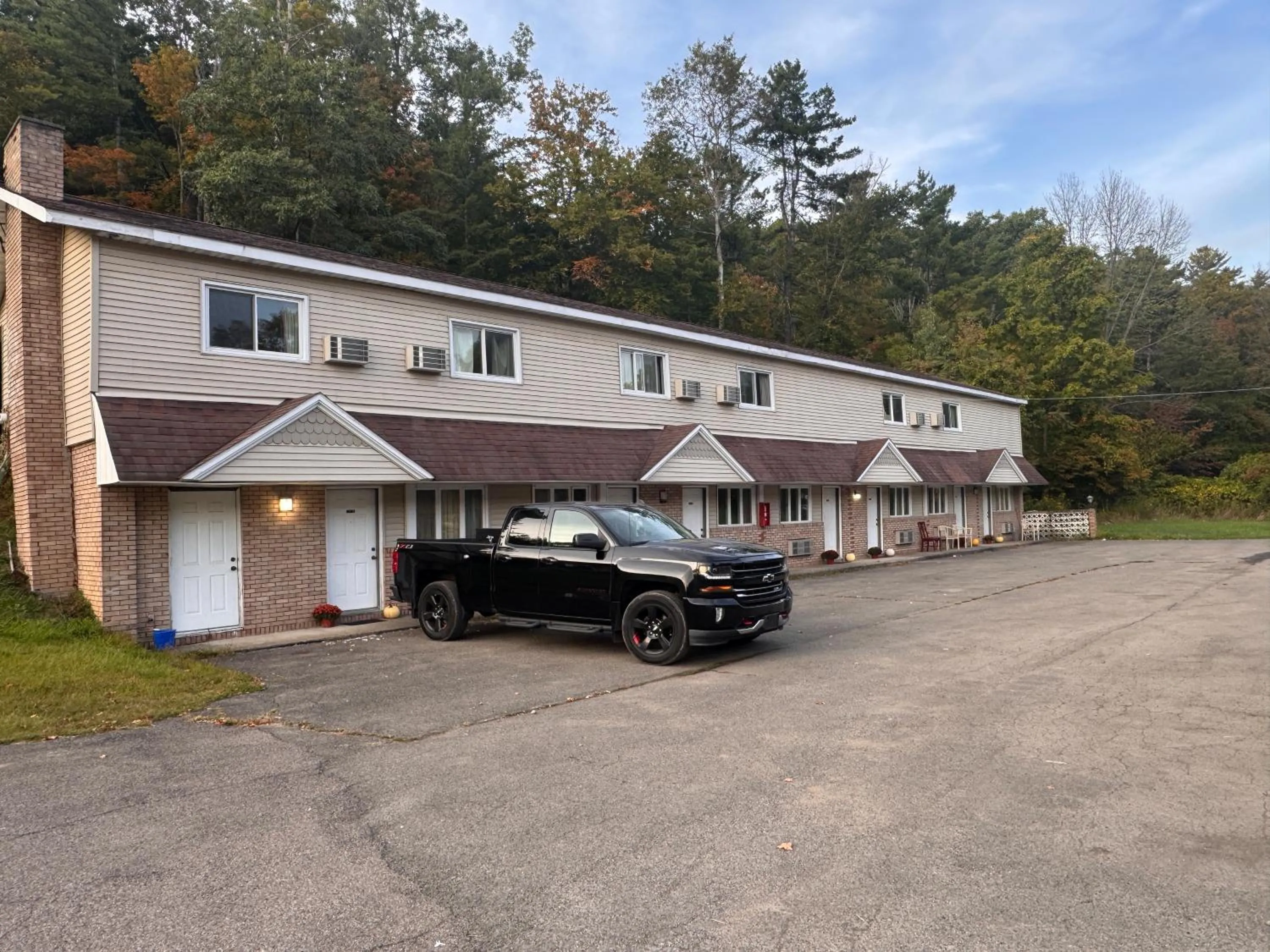 Property building in Economy Inn