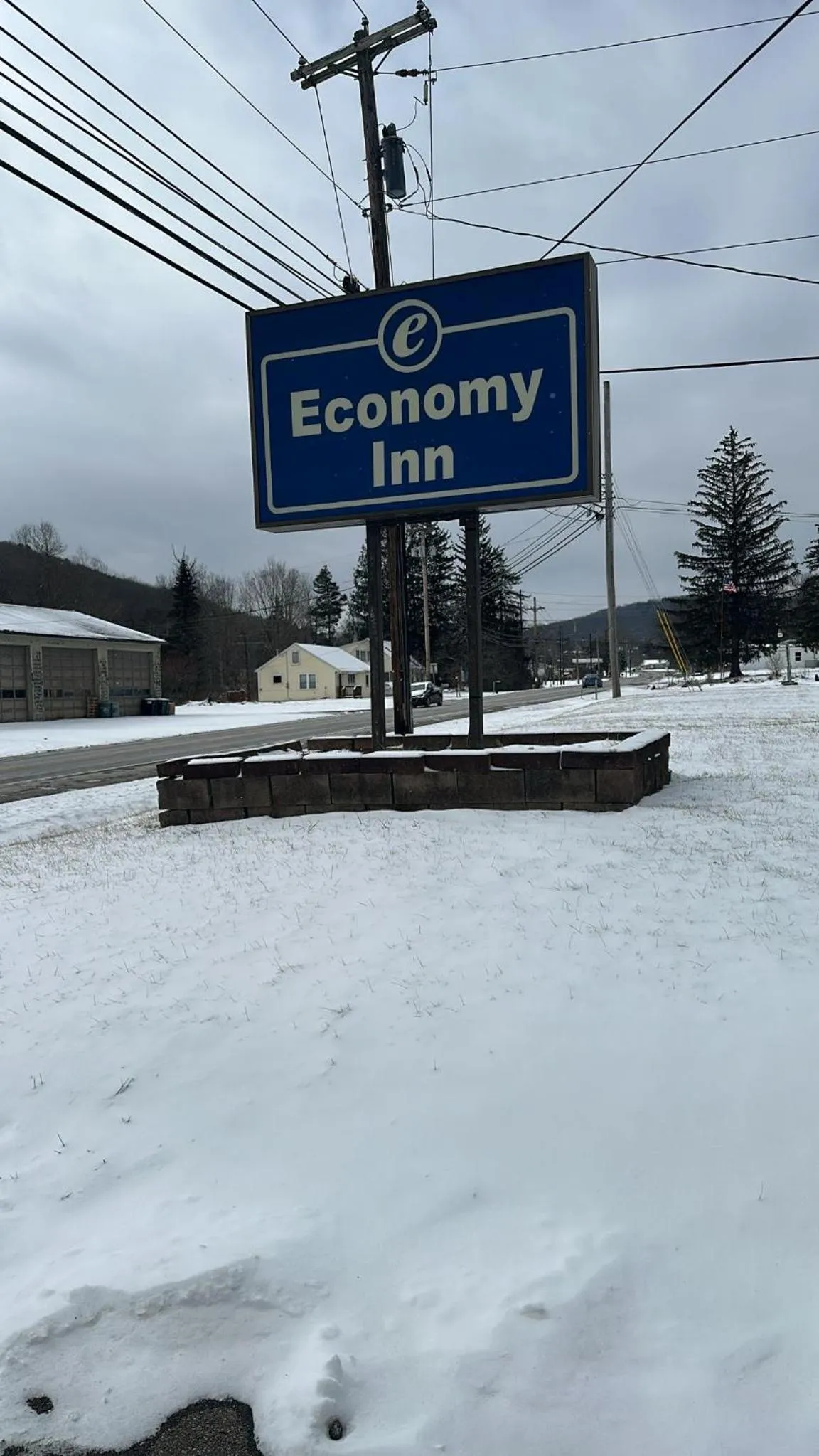 Winter in Economy Inn