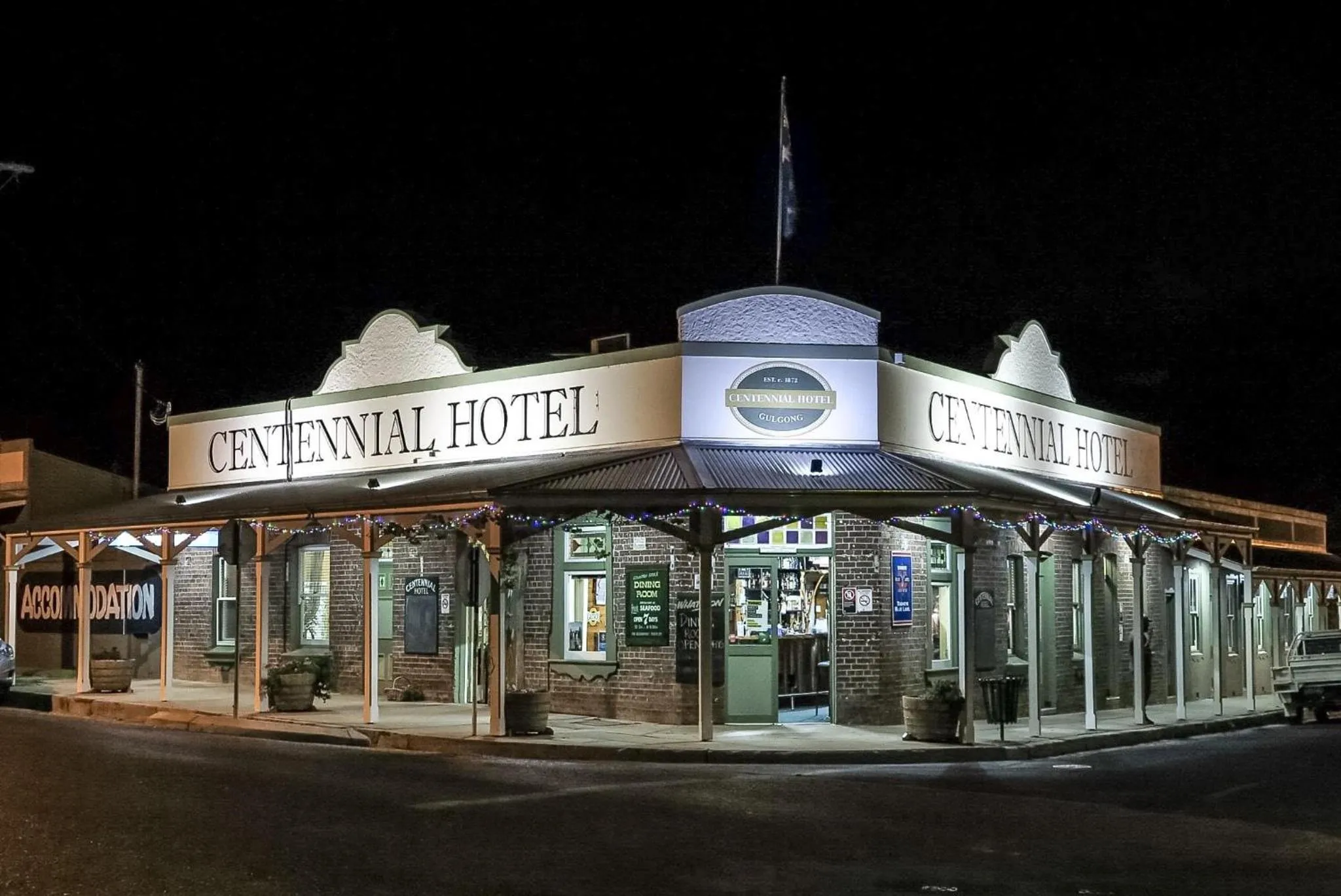 Property building in The Centennial Hotel Gulgong