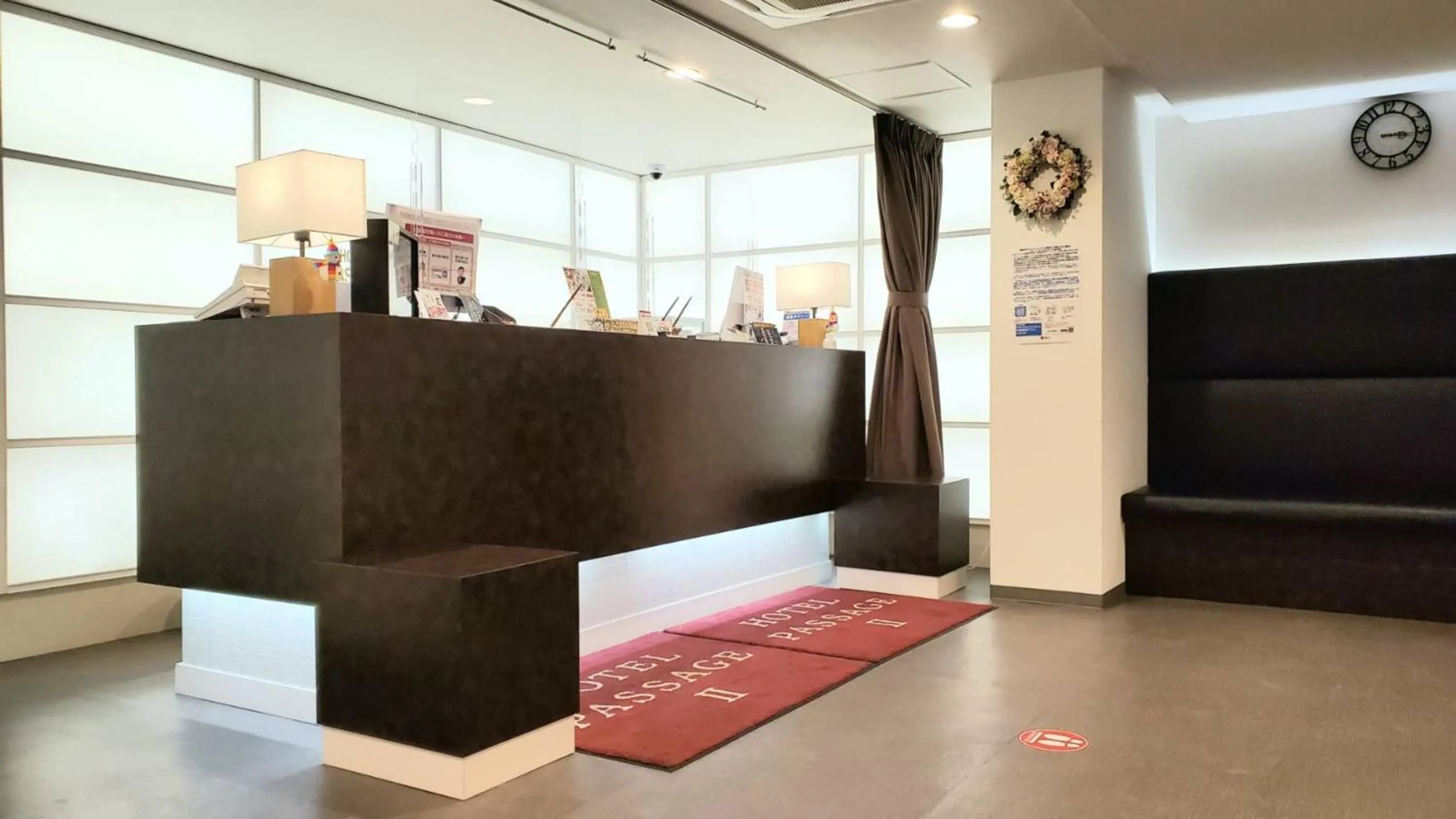 Lobby or reception in Hotel Passage 2