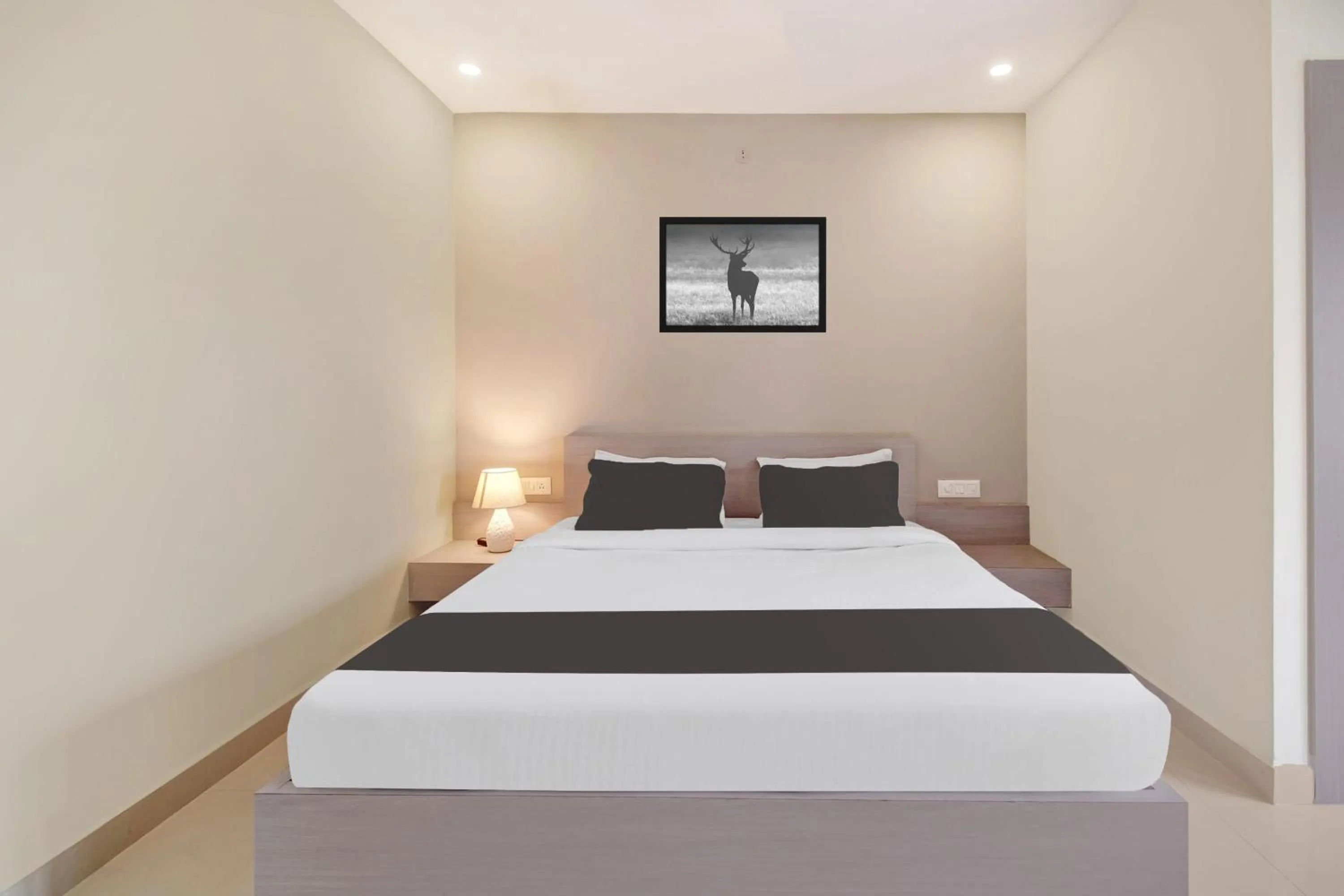 Bedroom, Bed in Super Collection O Guwahati ISBT