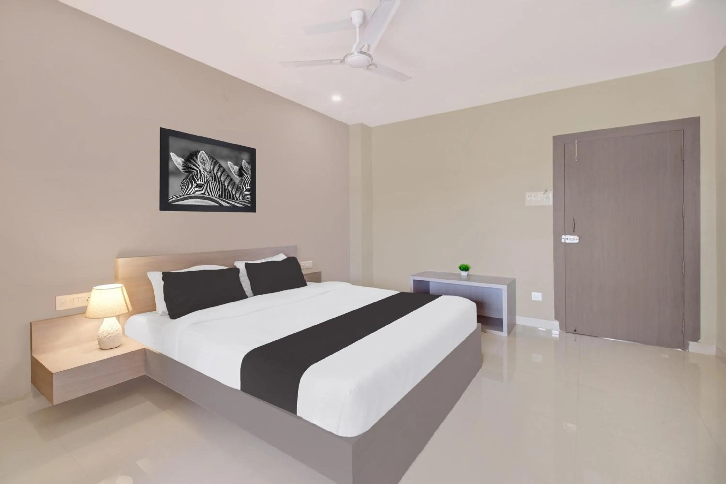 Bedroom, Bed in Super Collection O Guwahati ISBT
