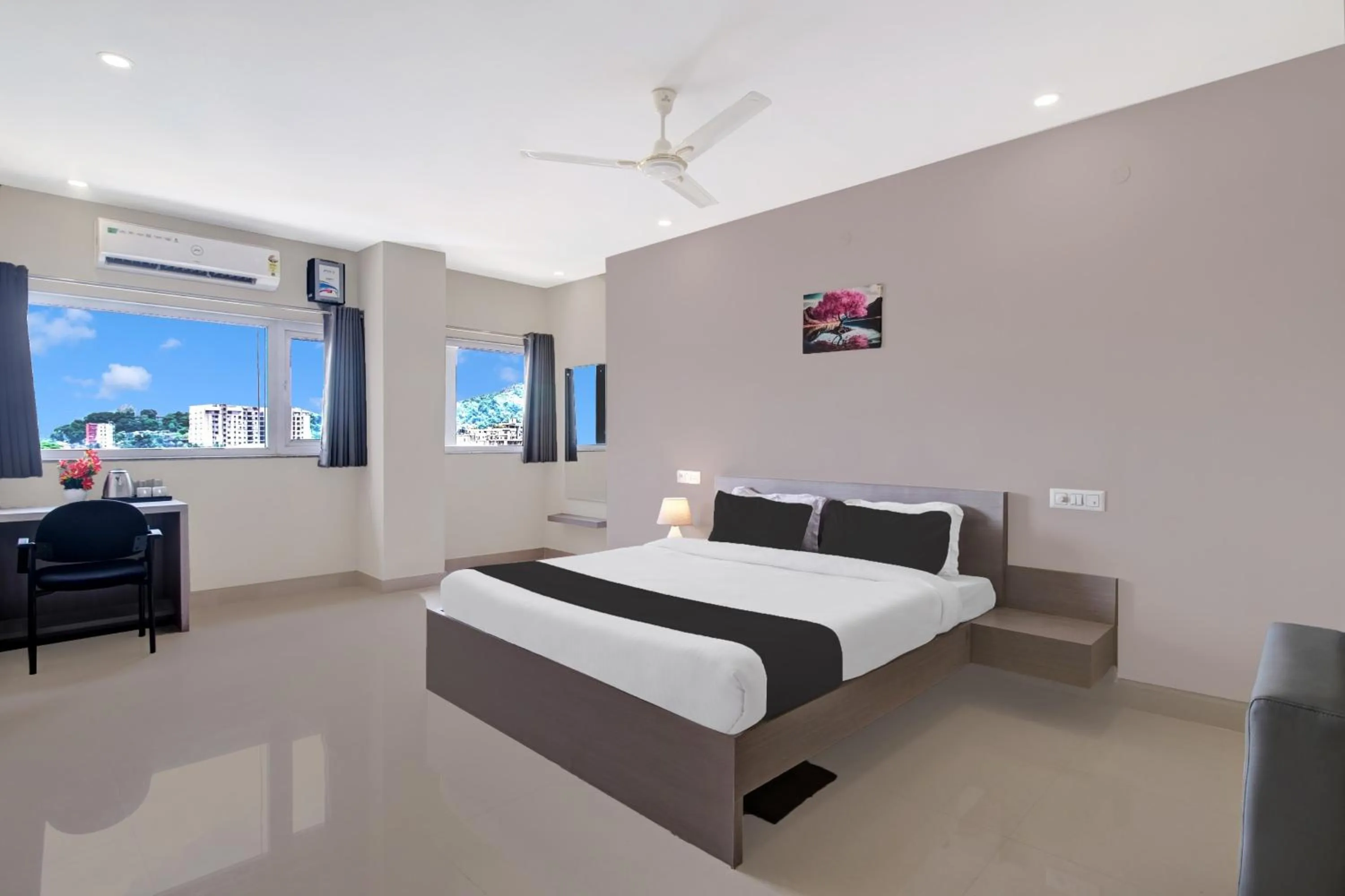 Bedroom, Bed in Super Collection O Guwahati ISBT