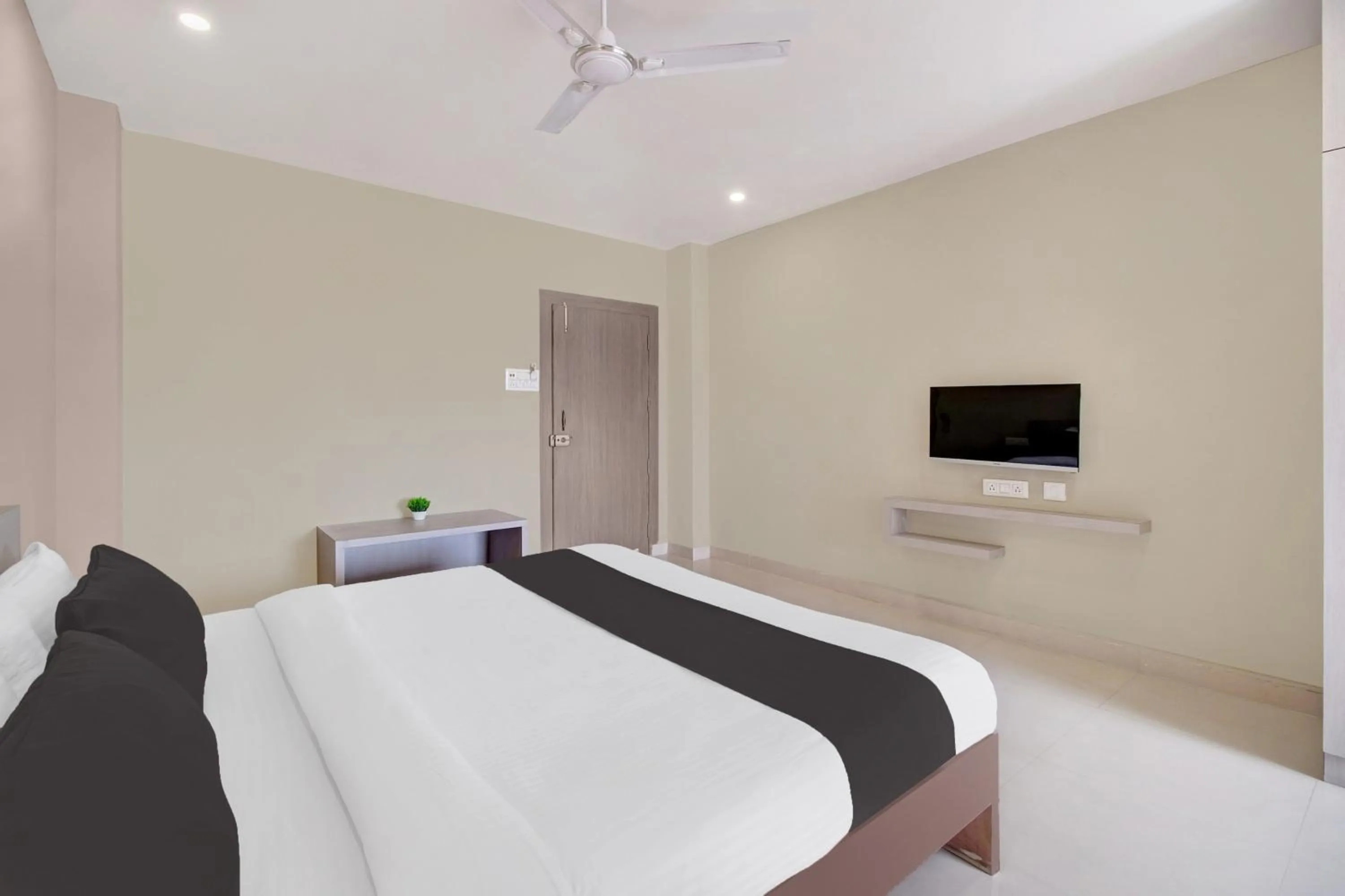 Bed in Super Collection O Guwahati ISBT