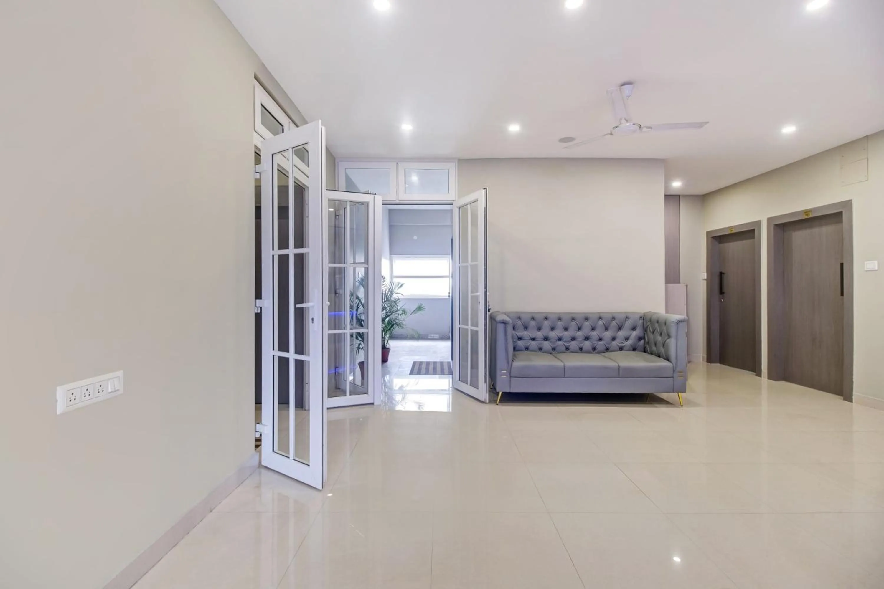 Lobby or reception in Super Collection O Guwahati ISBT