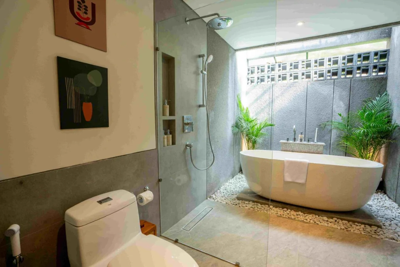 Open Air Bath in Oma Ubud