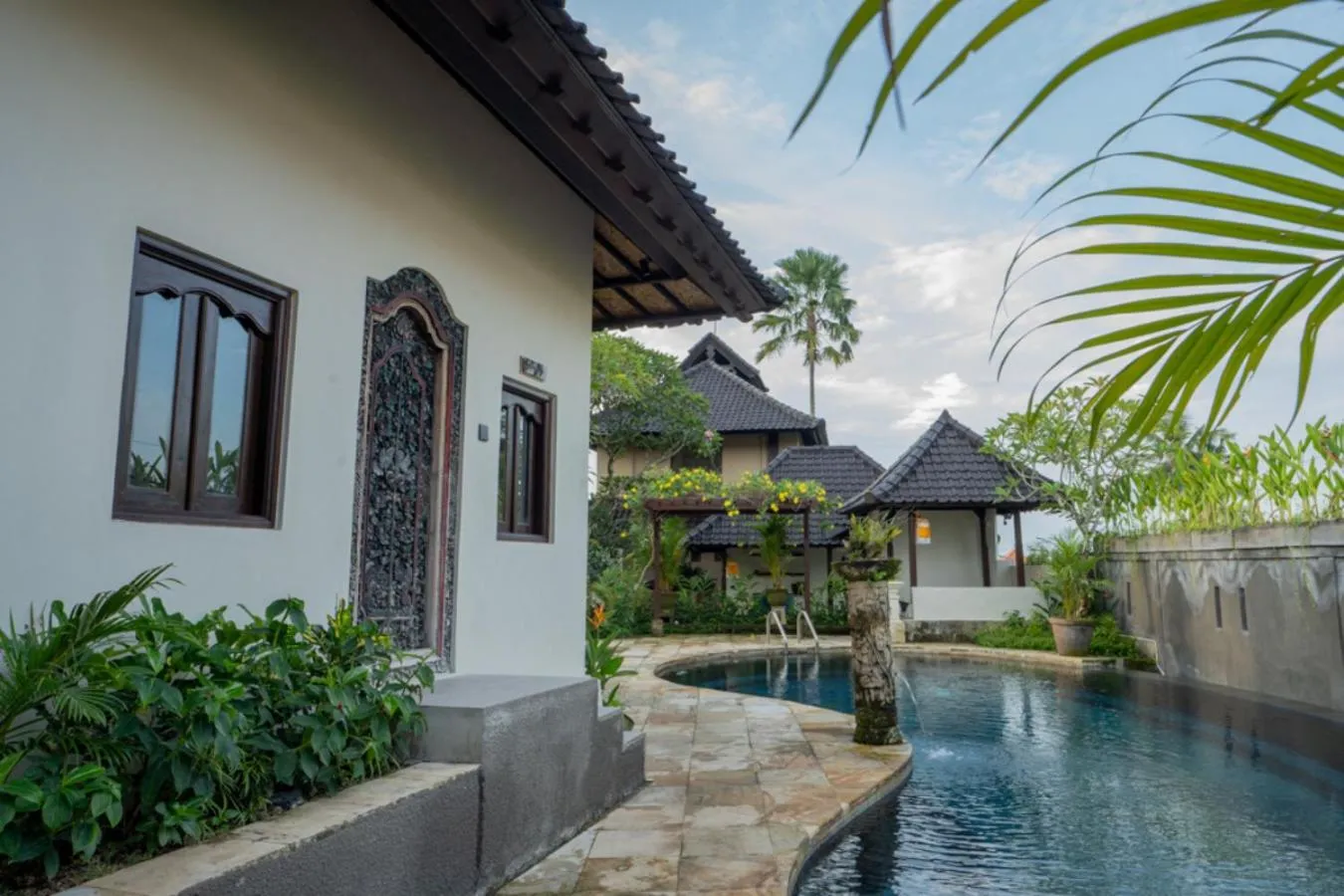 Property building in Oma Ubud
