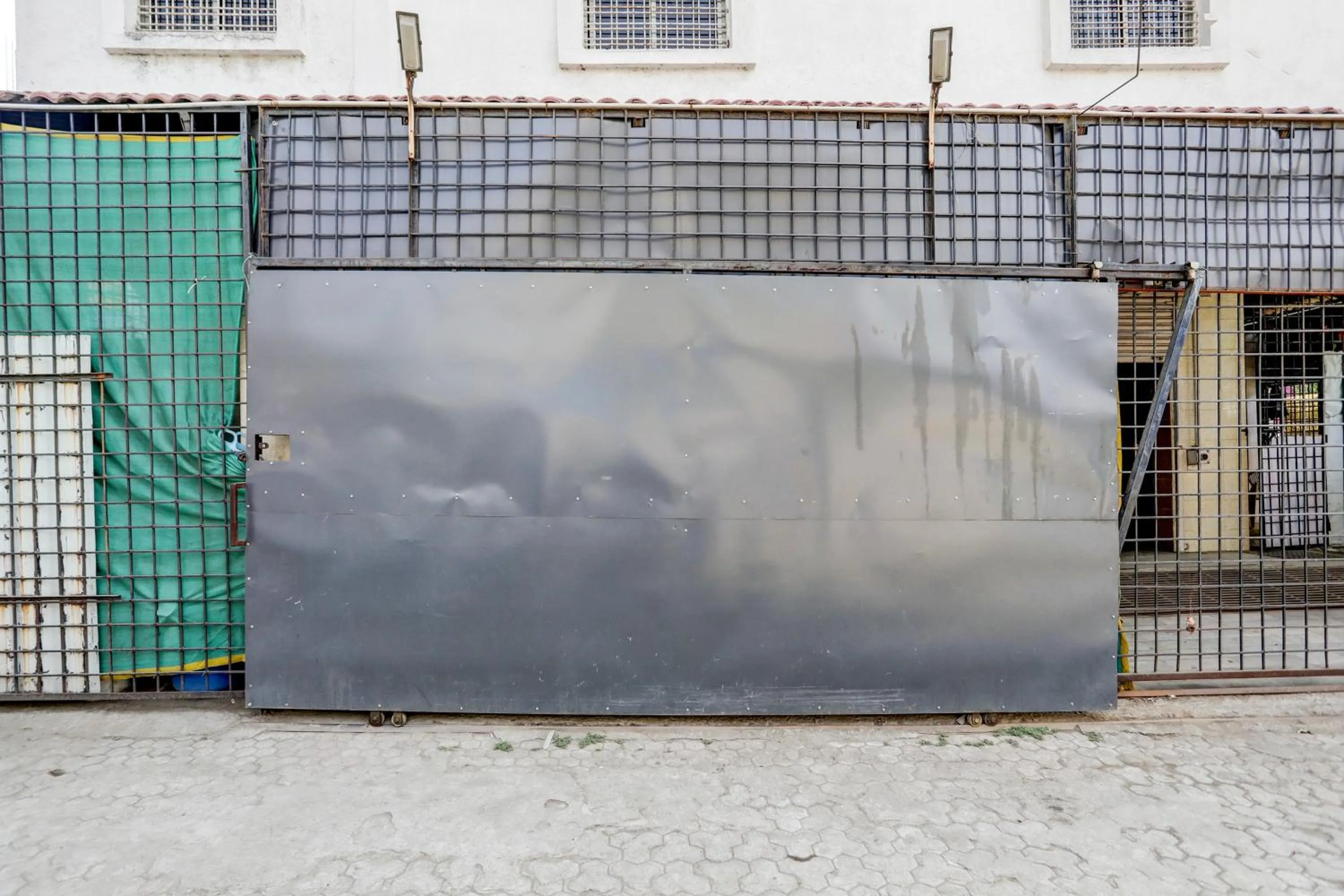 Facade/entrance in Hotel O DREAMZZ INN