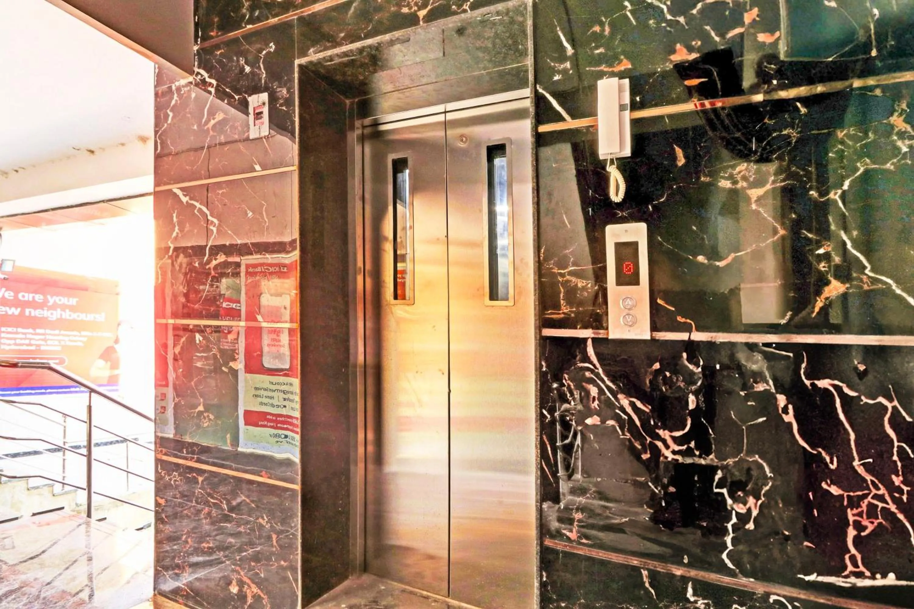 Lobby or reception in HOTEL O R SQUARE