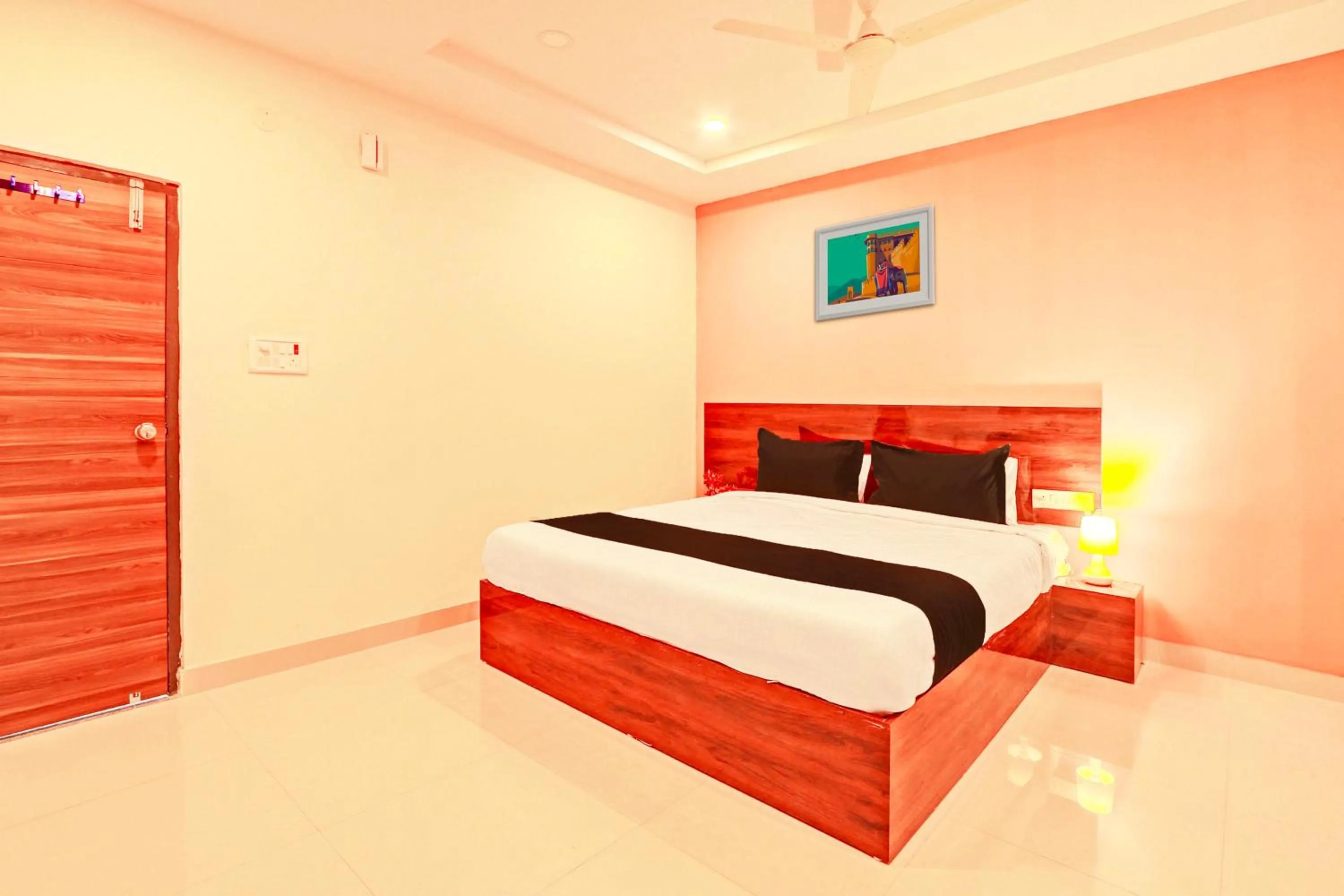 Bedroom, Bed in HOTEL O R SQUARE