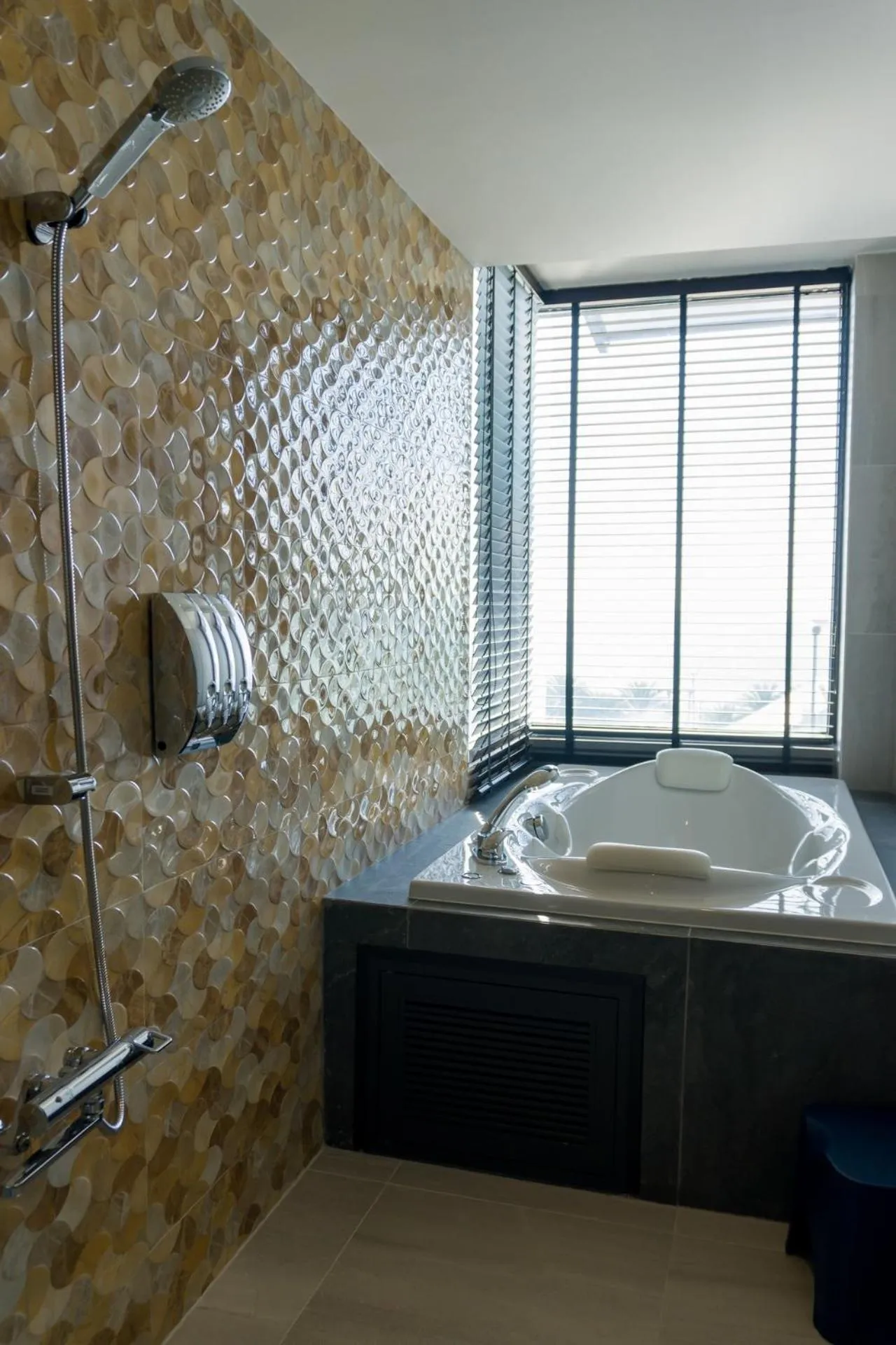 Bathroom in AUBERGE SHINTAKE