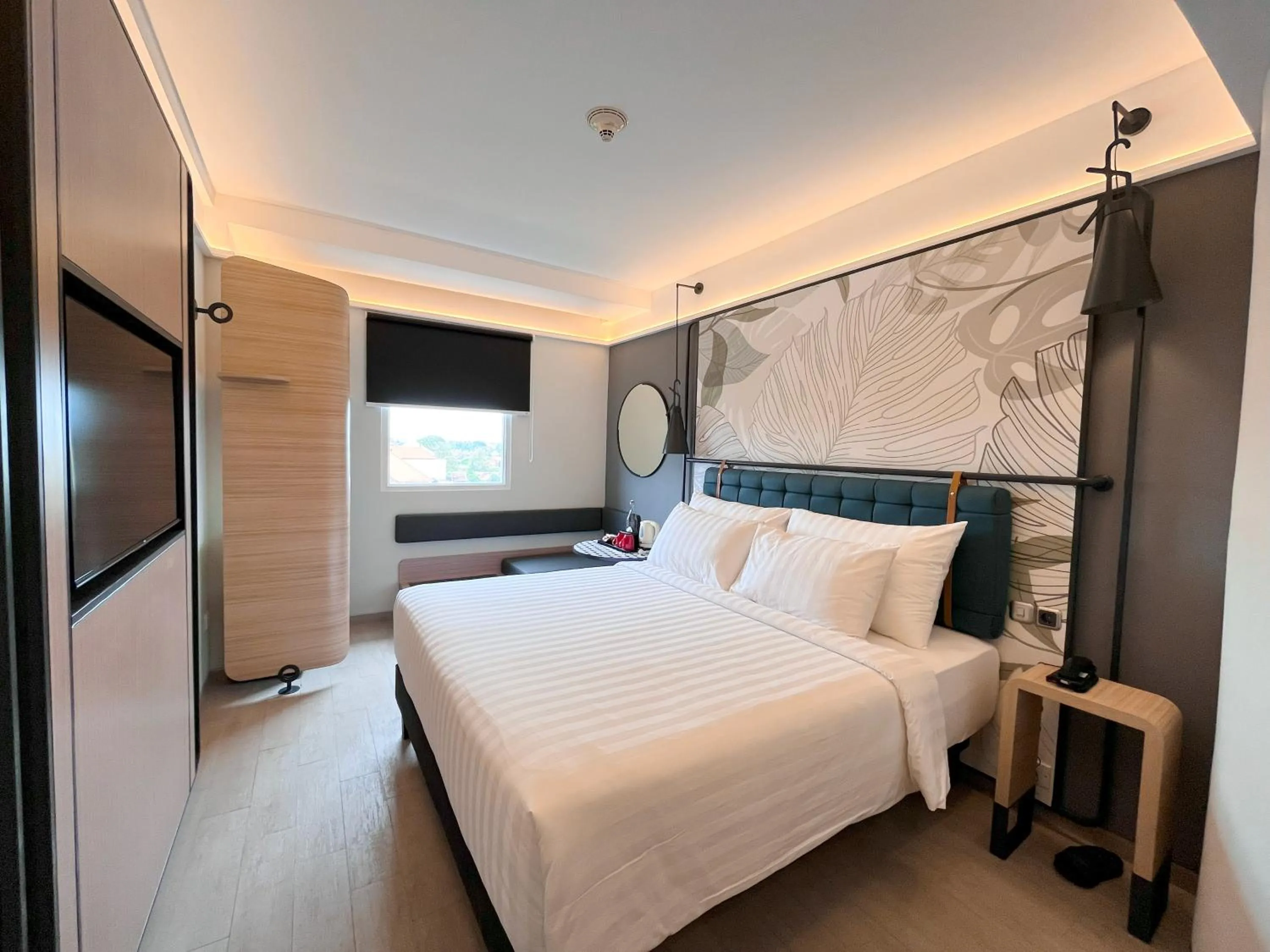 Bedroom, Bed in Luminor Hotel Legian Seminyak - Bali