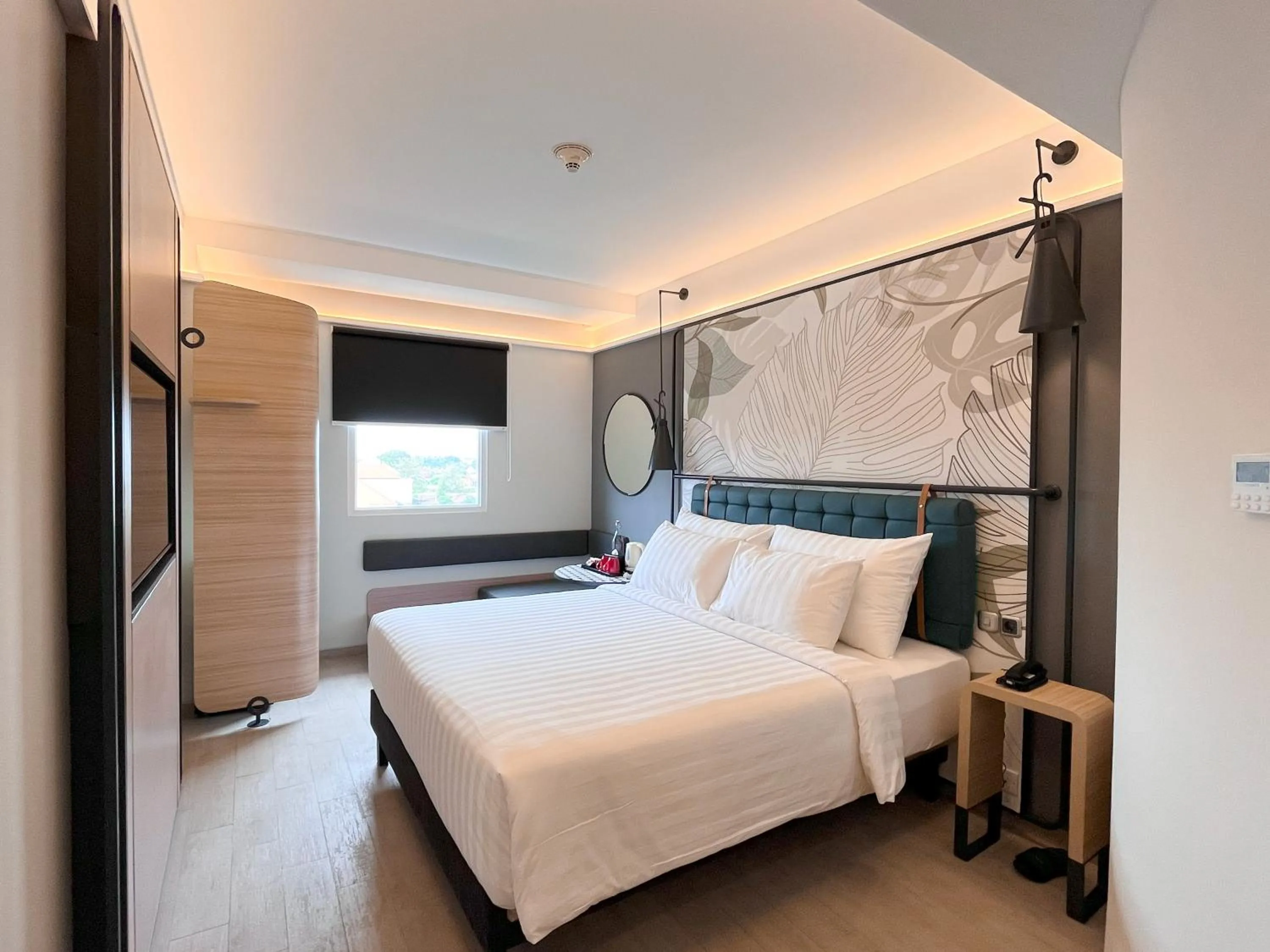 Bedroom, Bed in Luminor Hotel Legian Seminyak - Bali