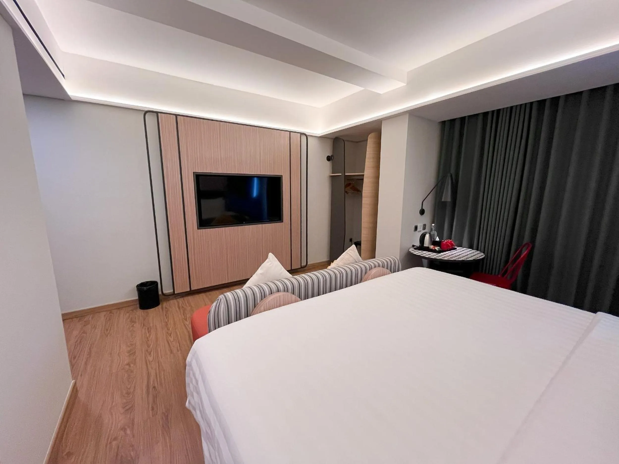 Bed in Luminor Hotel Legian Seminyak - Bali