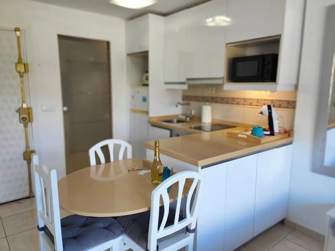 Dining area in Benal Beach